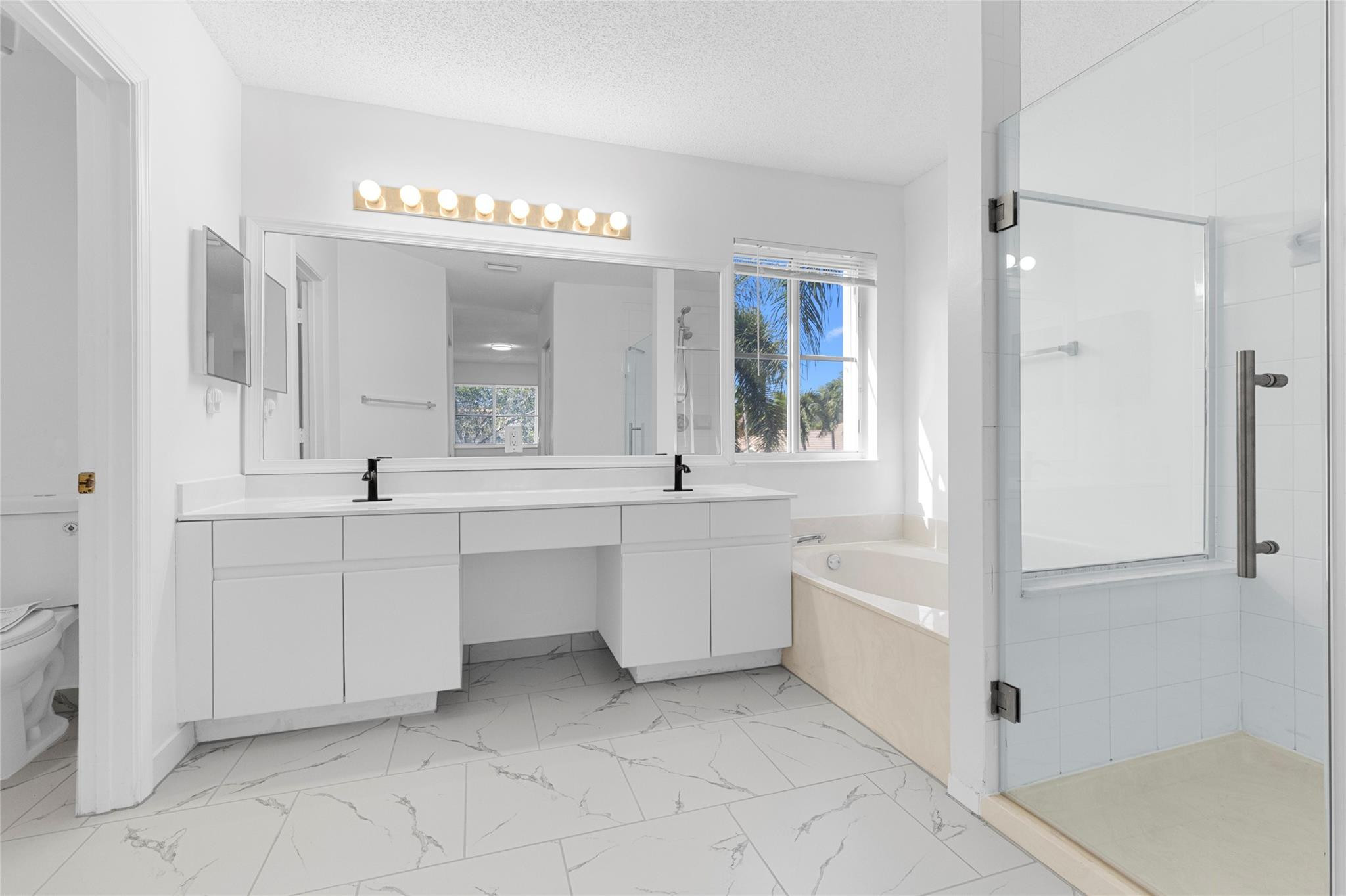 THE MEADOWS - Residential Lease