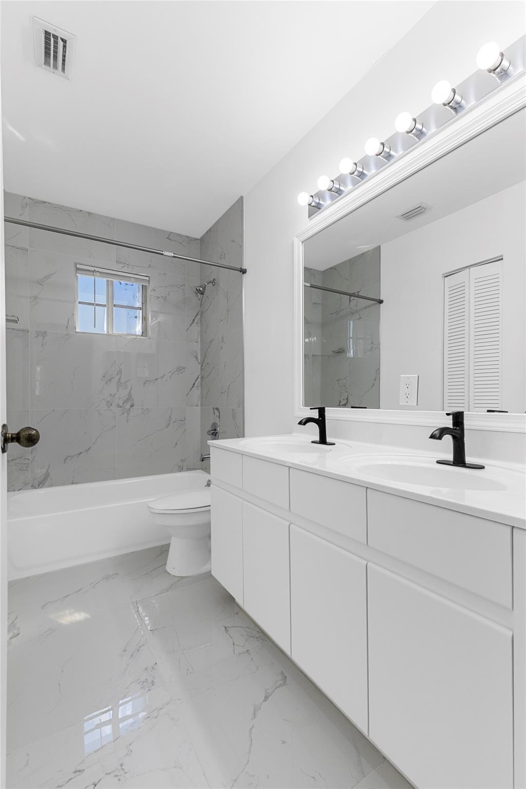 THE MEADOWS - Residential Lease