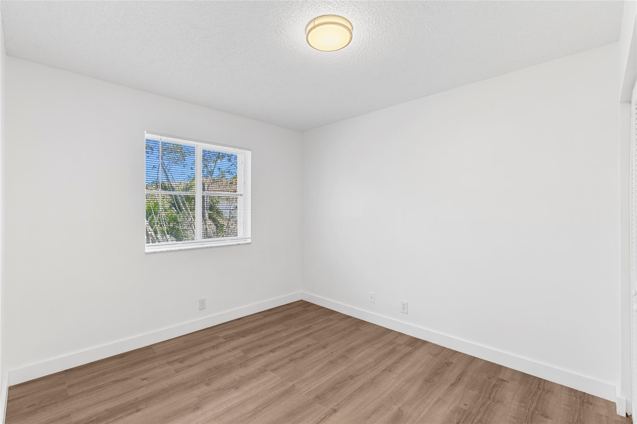 THE MEADOWS - Residential Lease