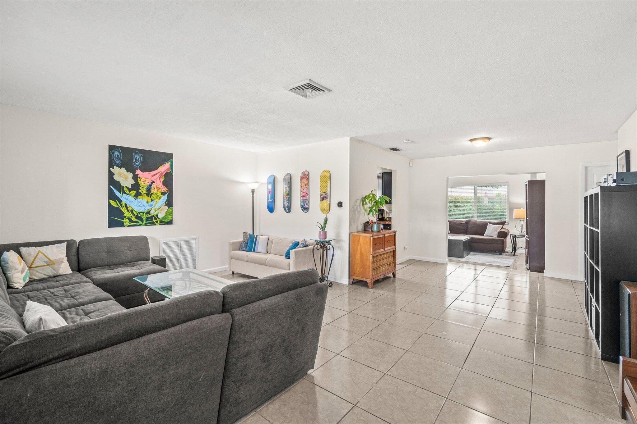 229 SW 5th Street