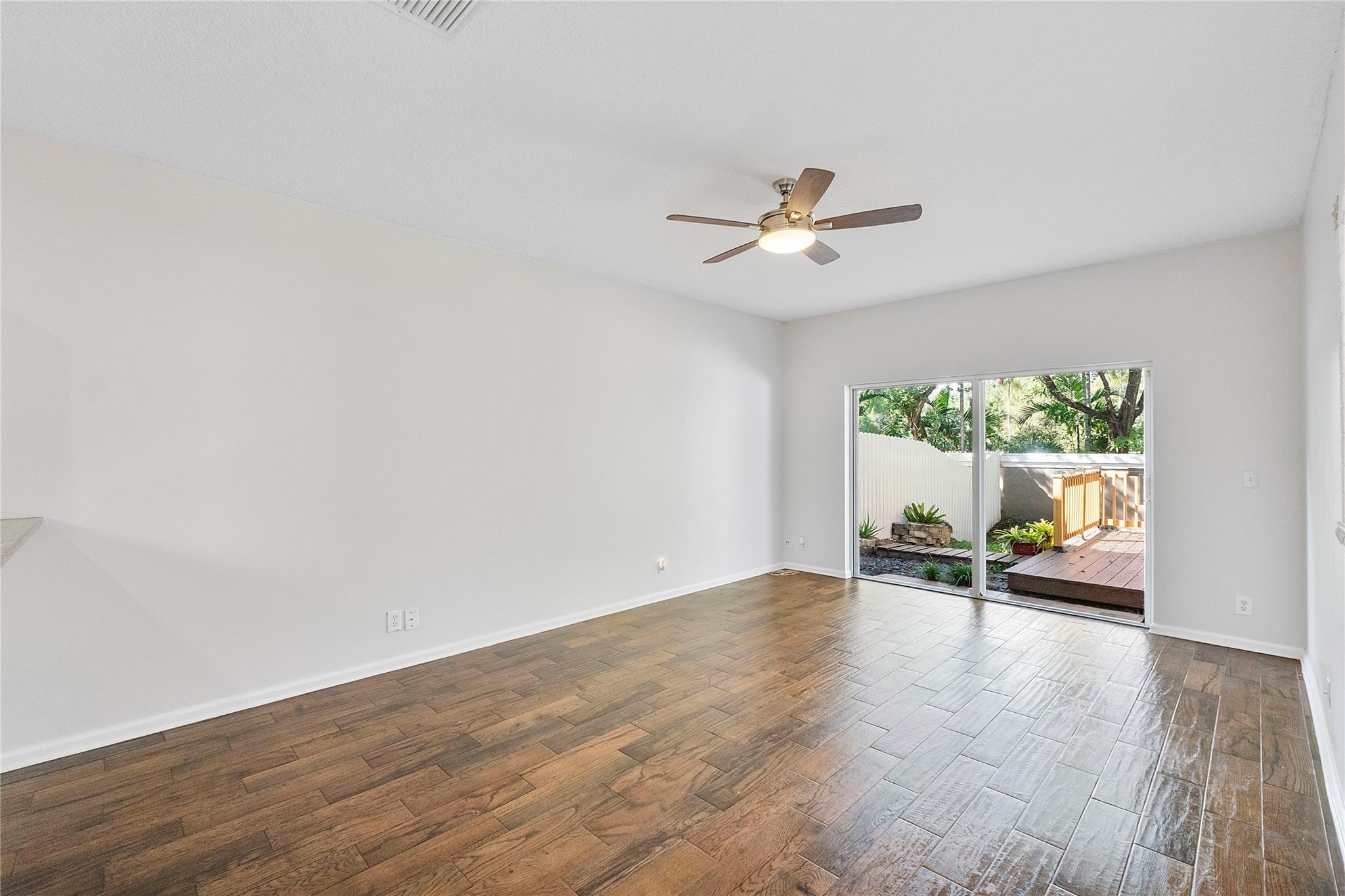 Oak Wood - Residential