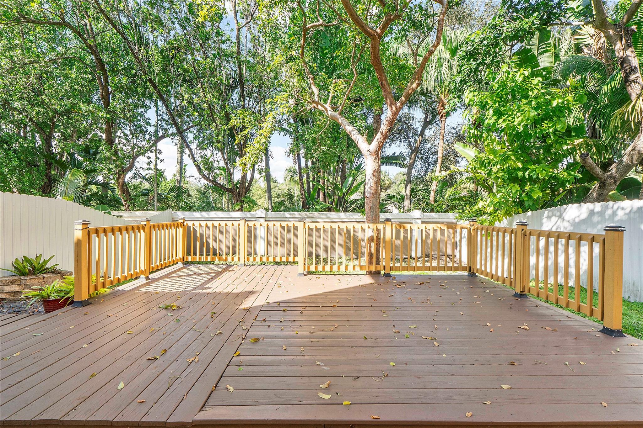 Oak Wood - Residential