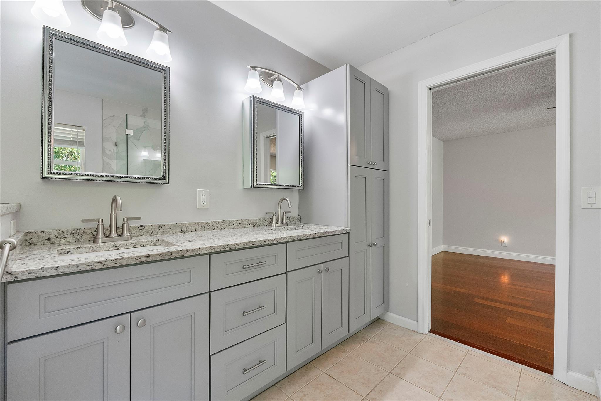 Oak Wood - Residential