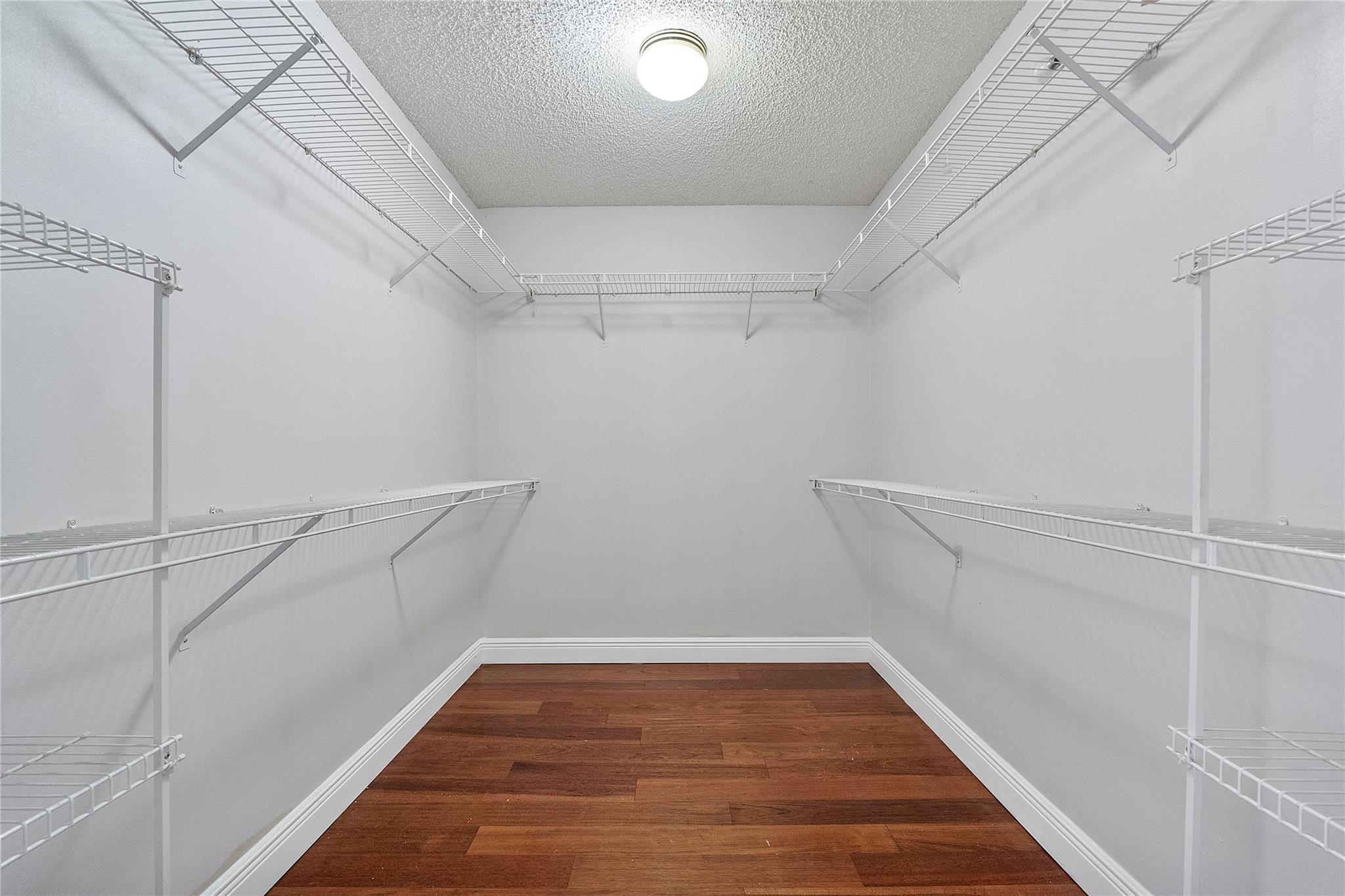 Oak Wood - Residential