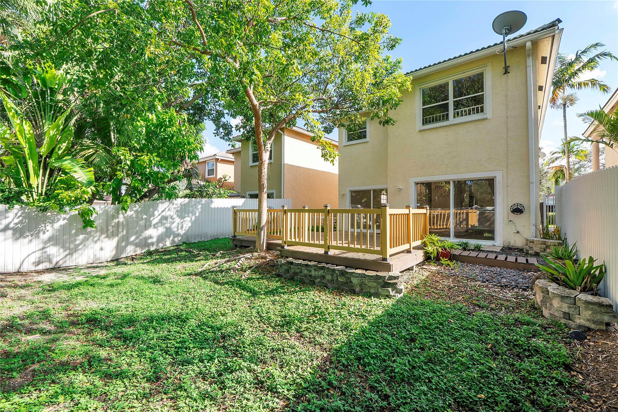 Oak Wood - Residential