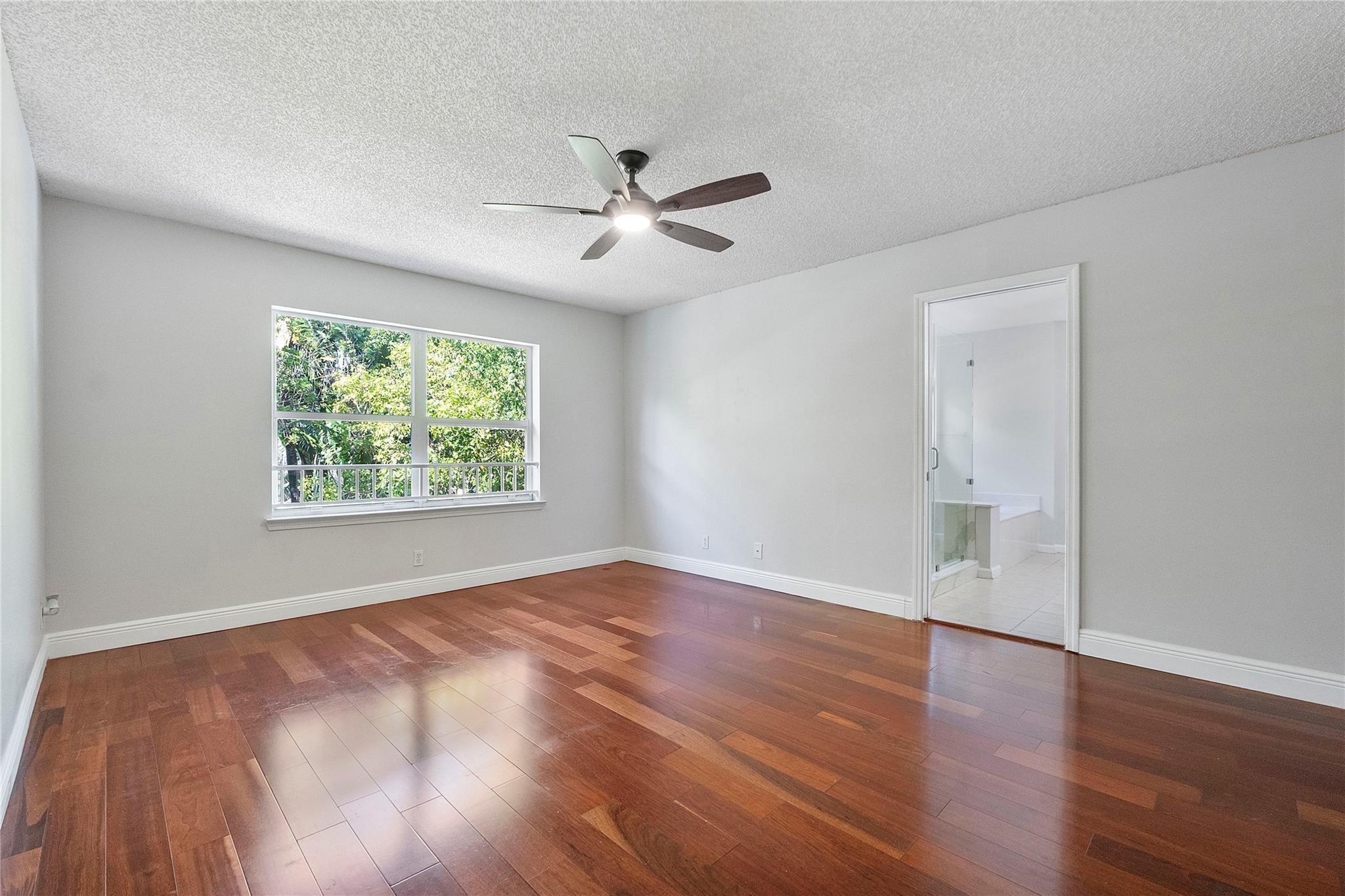 Oak Wood - Residential