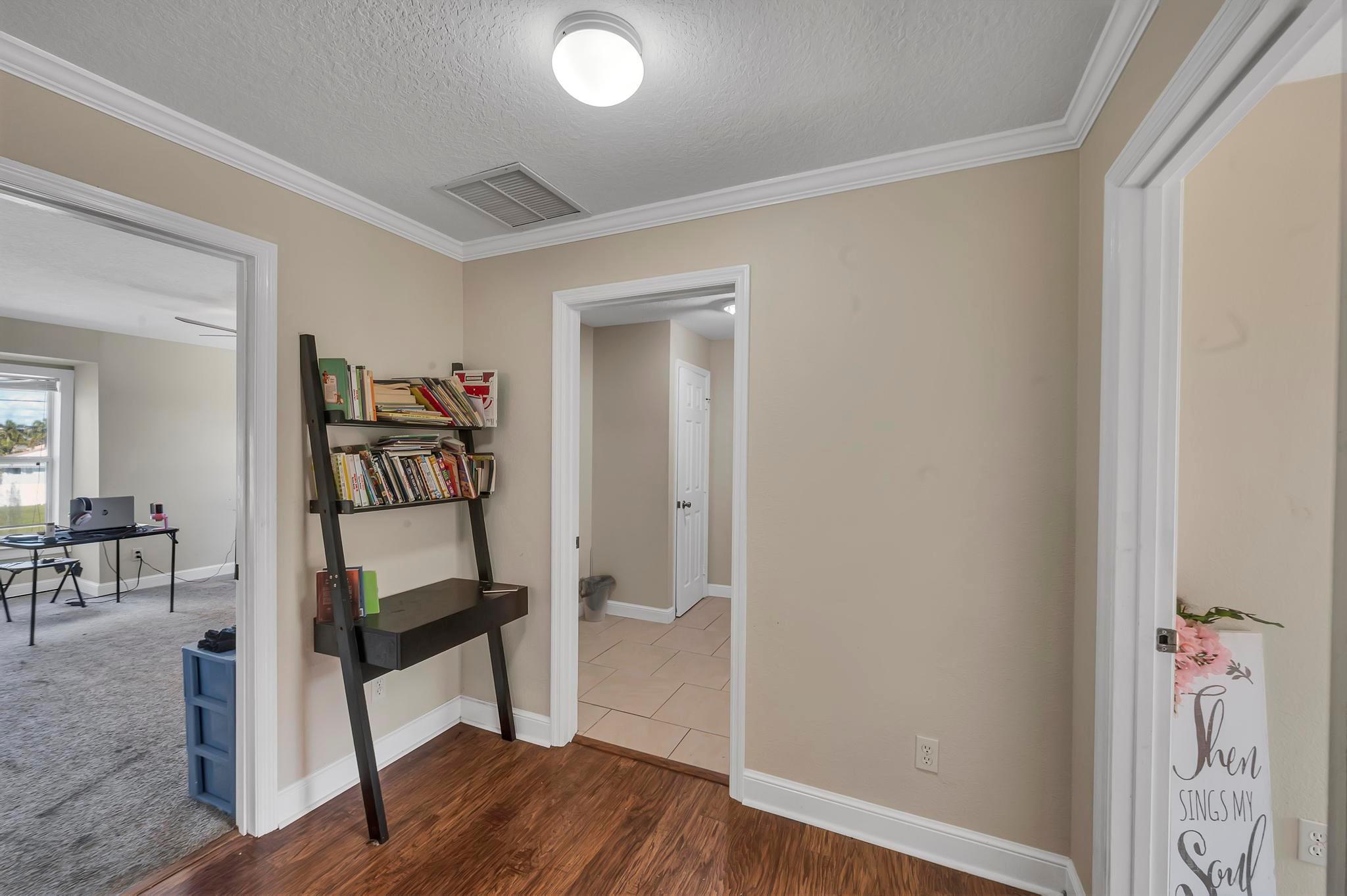 PORT ST LUCIE SECTION 46 1ST REPLAT - Residential