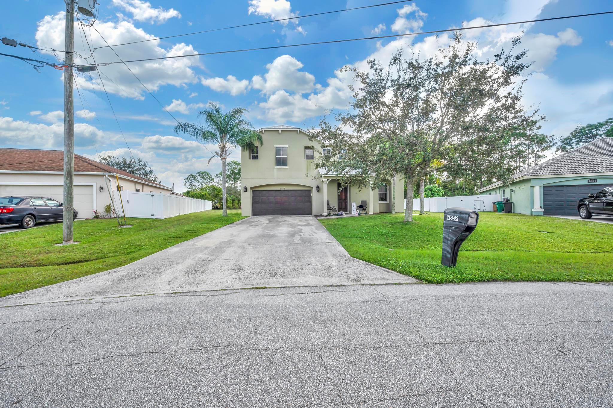 PORT ST LUCIE SECTION 46 1ST REPLAT - Residential