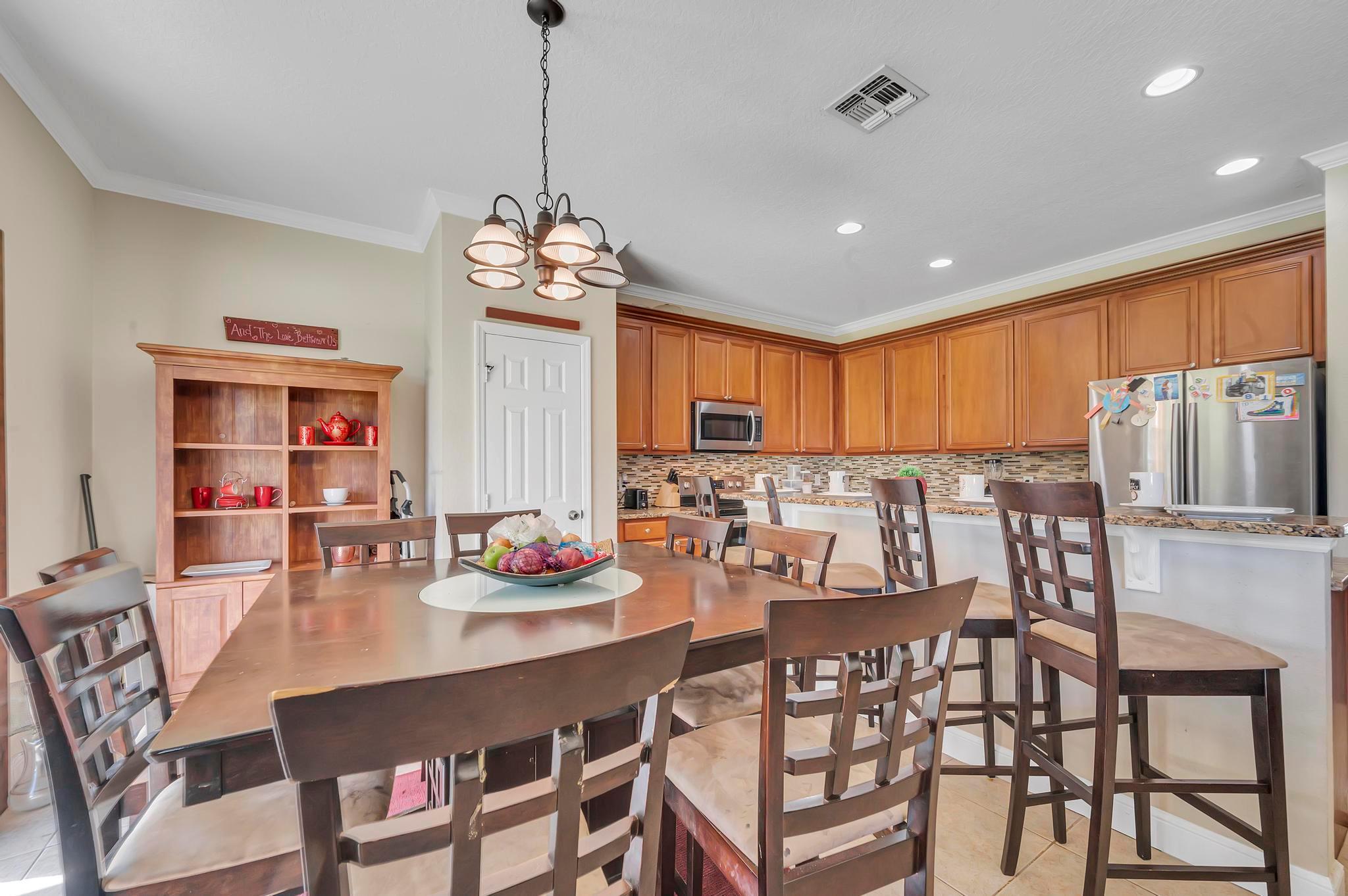 PORT ST LUCIE SECTION 46 1ST REPLAT - Residential