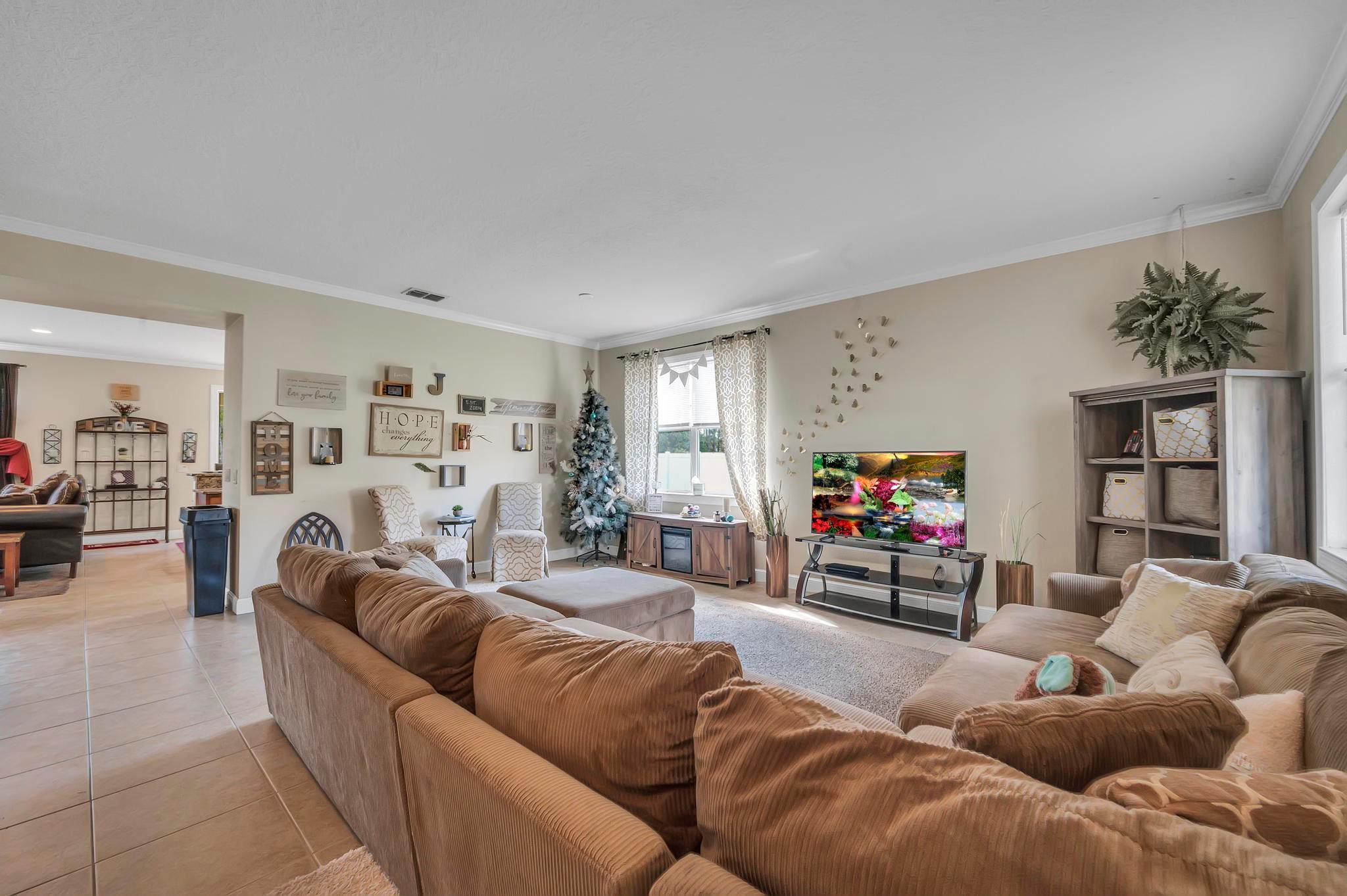 PORT ST LUCIE SECTION 46 1ST REPLAT - Residential