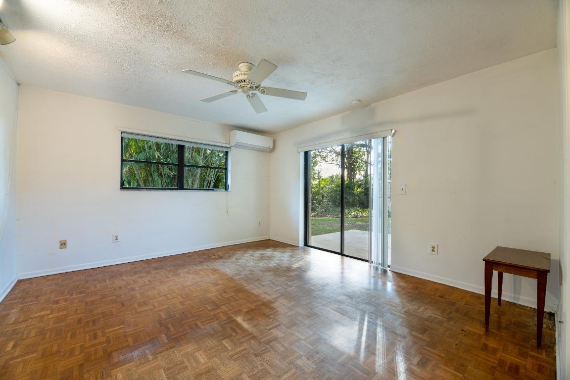 THE ACREAGE - Residential