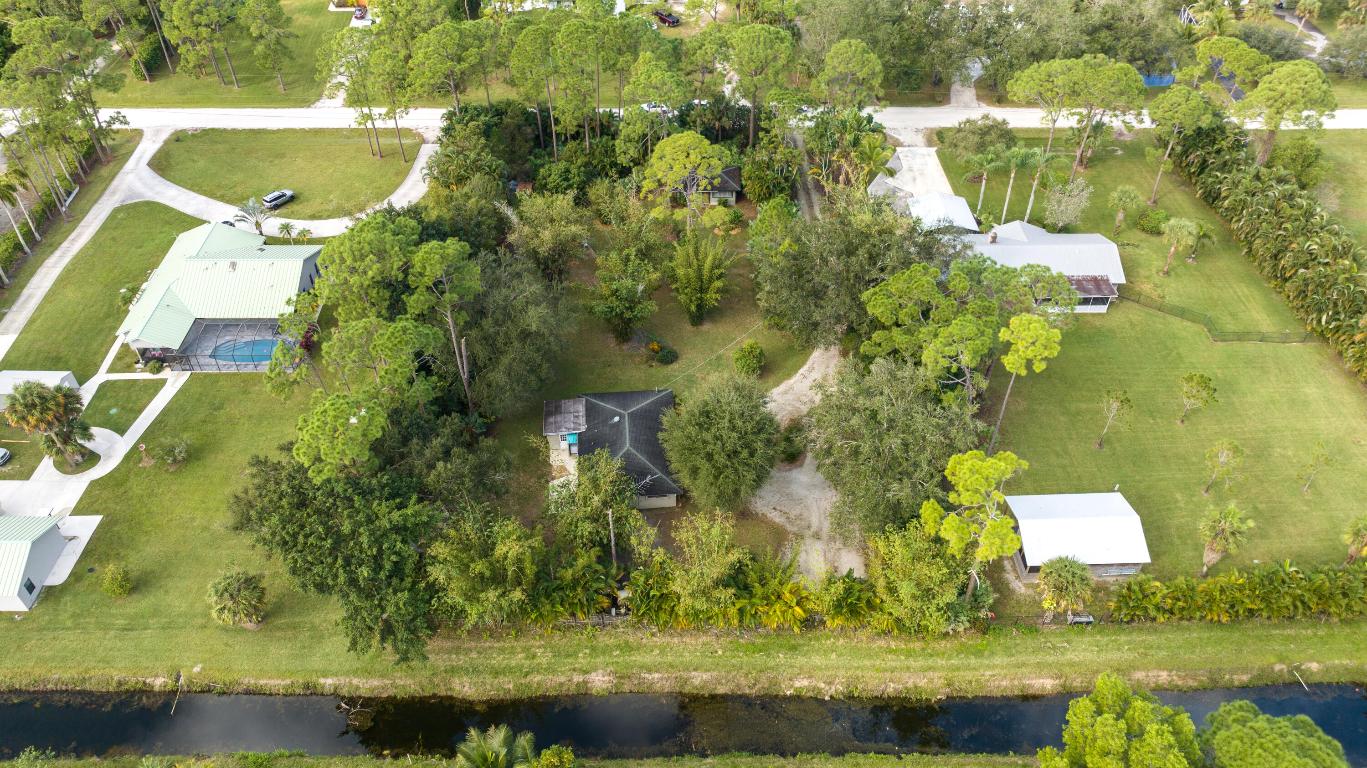 THE ACREAGE - Residential