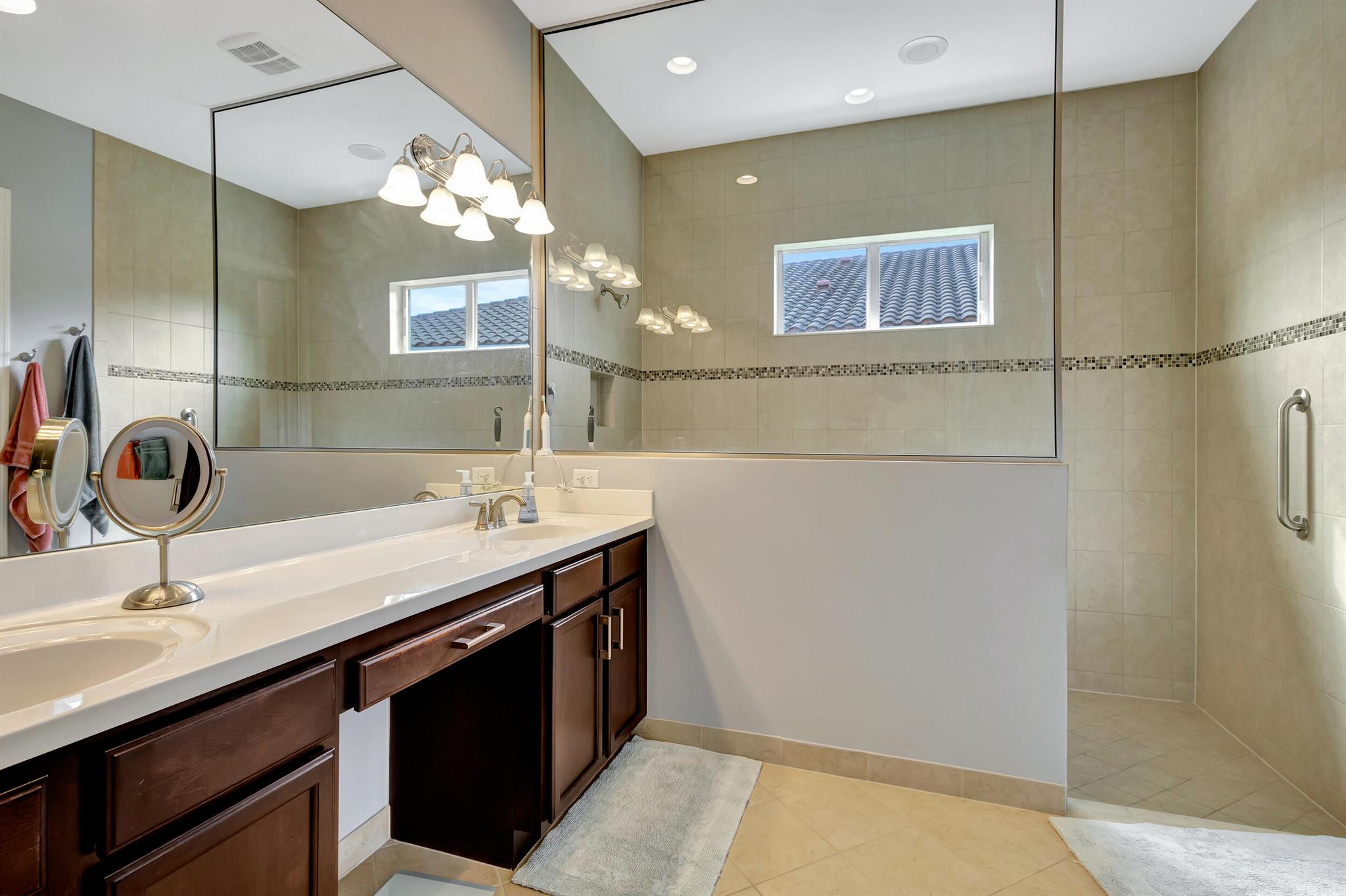 PORTOSOL - Residential