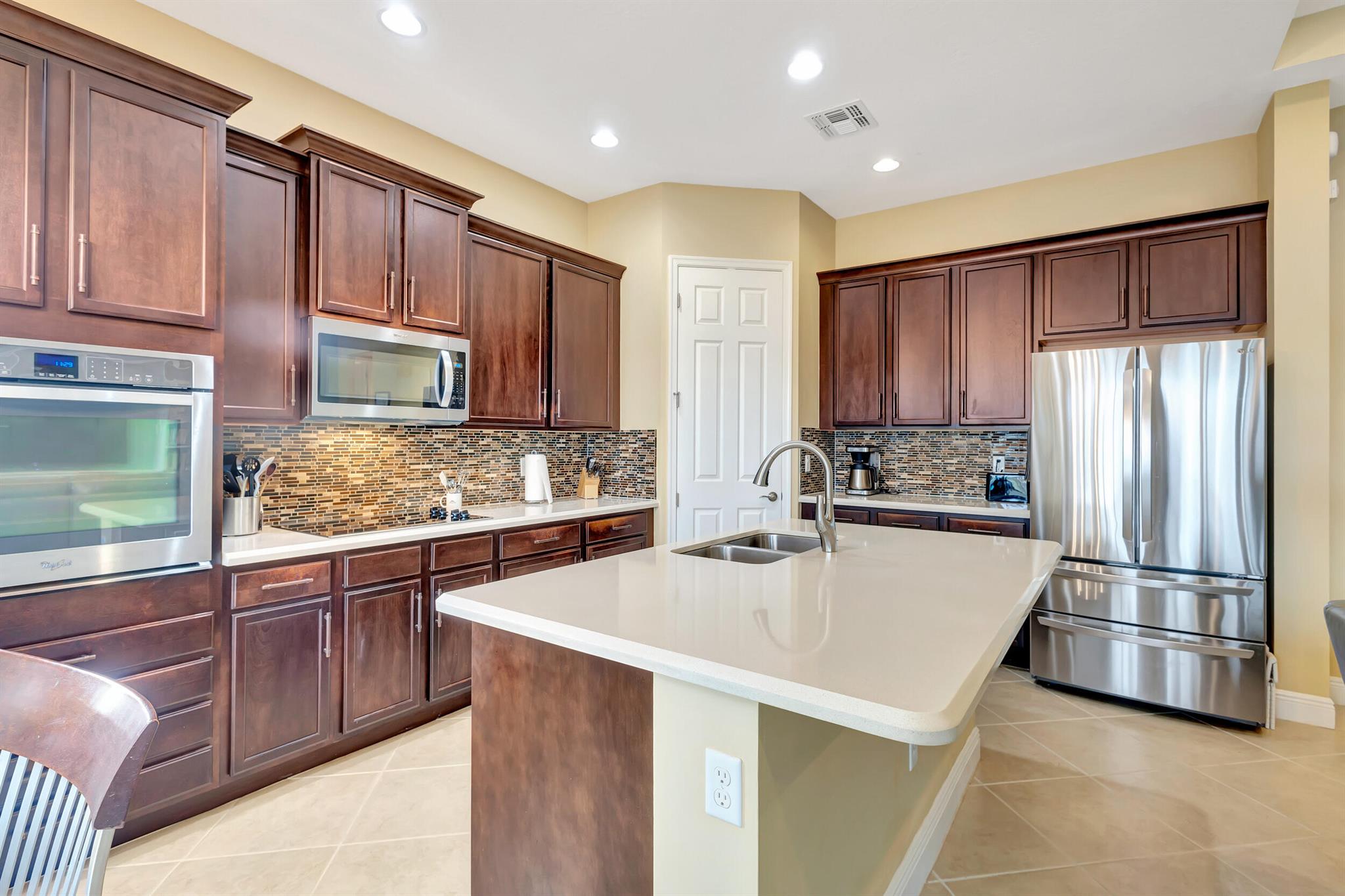 PORTOSOL - Residential