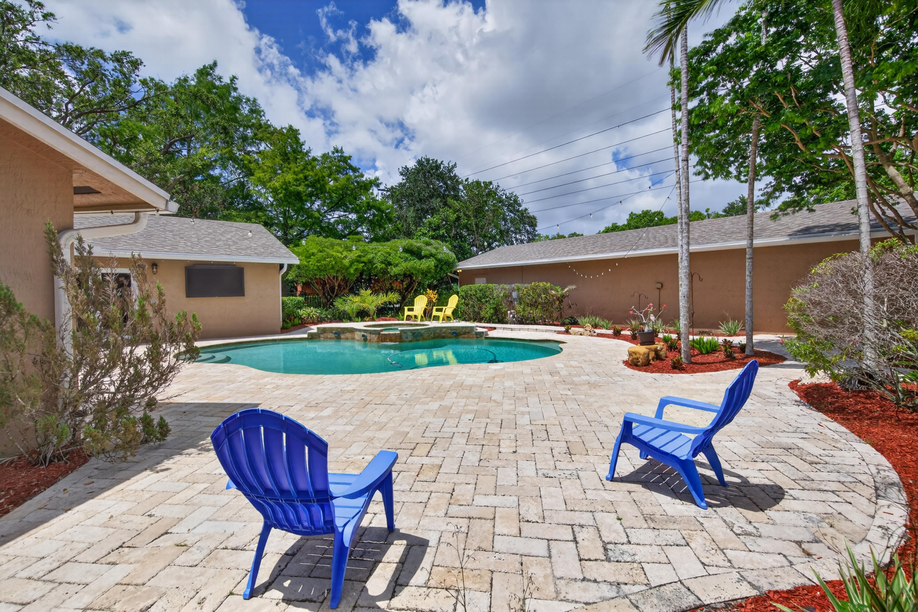 D & M ACRES - Residential