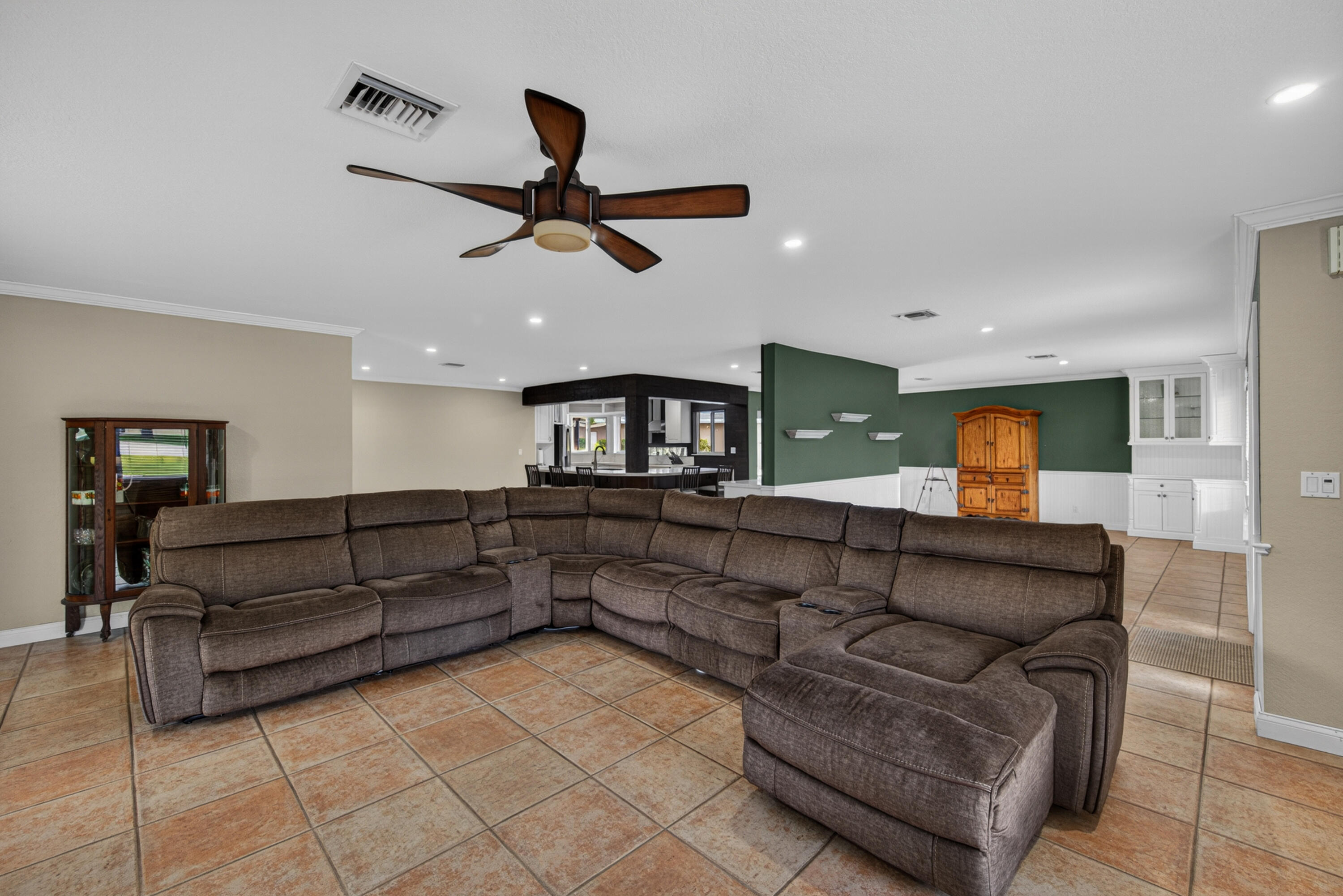 D & M ACRES - Residential