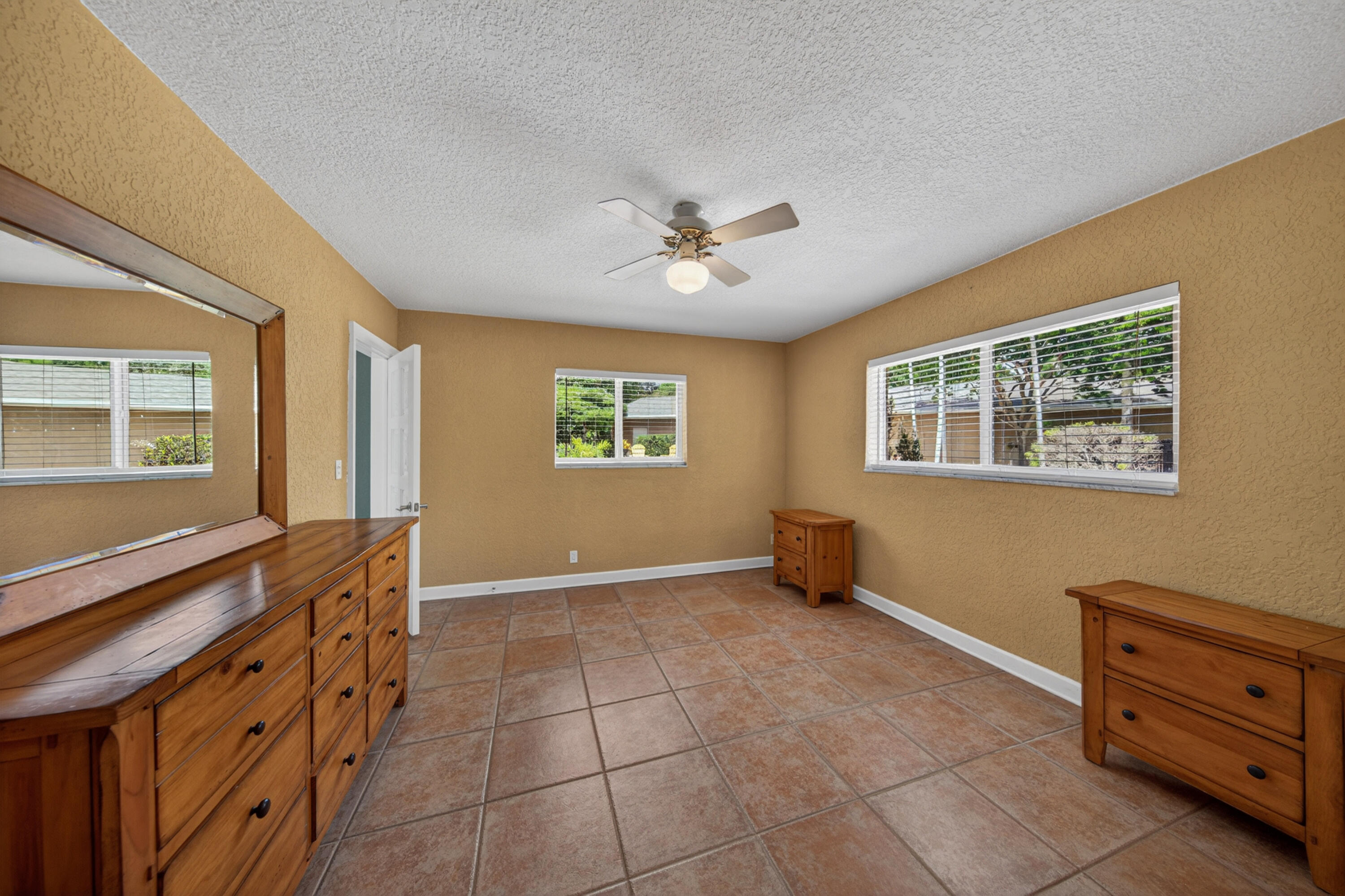 D & M ACRES - Residential