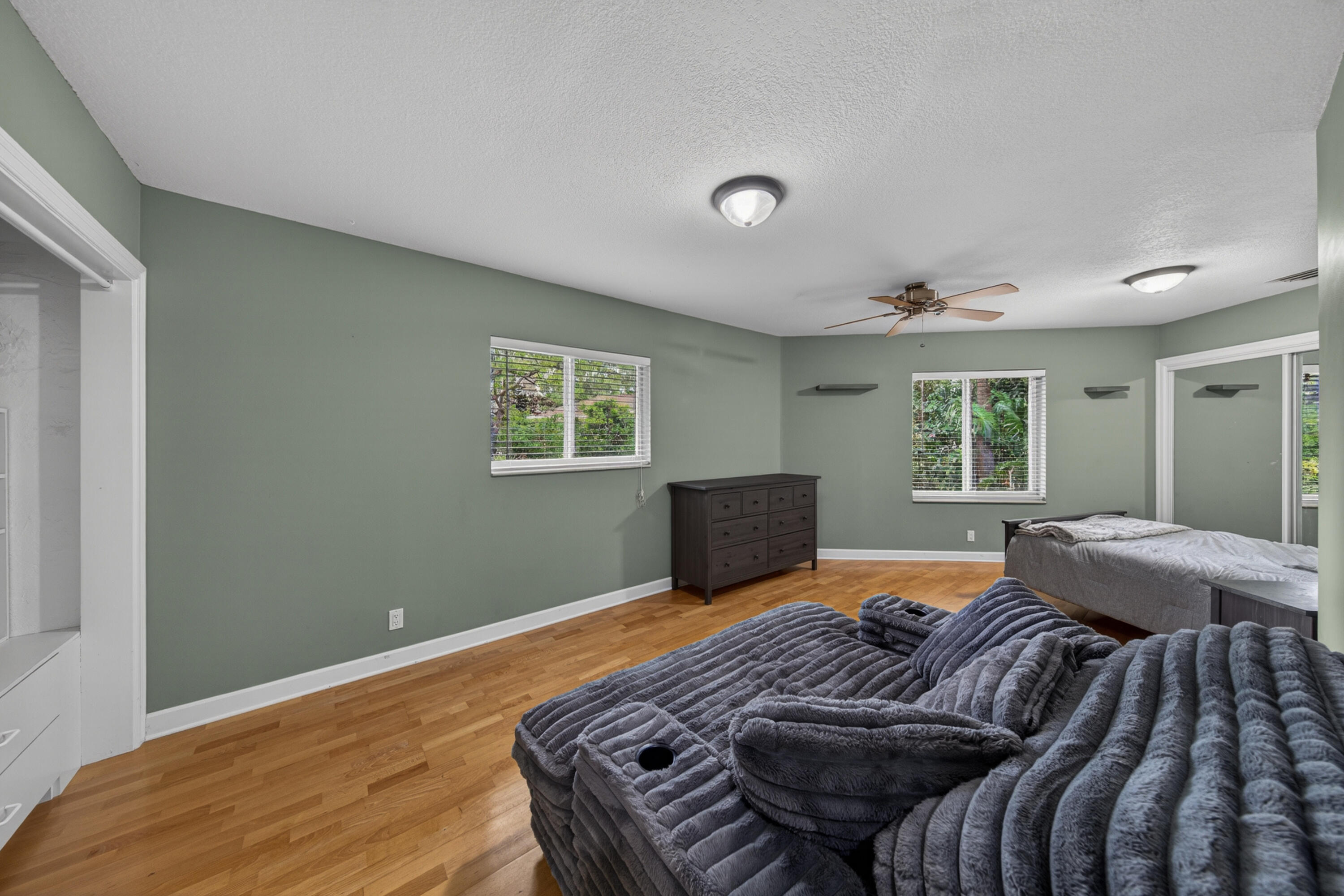 D & M ACRES - Residential
