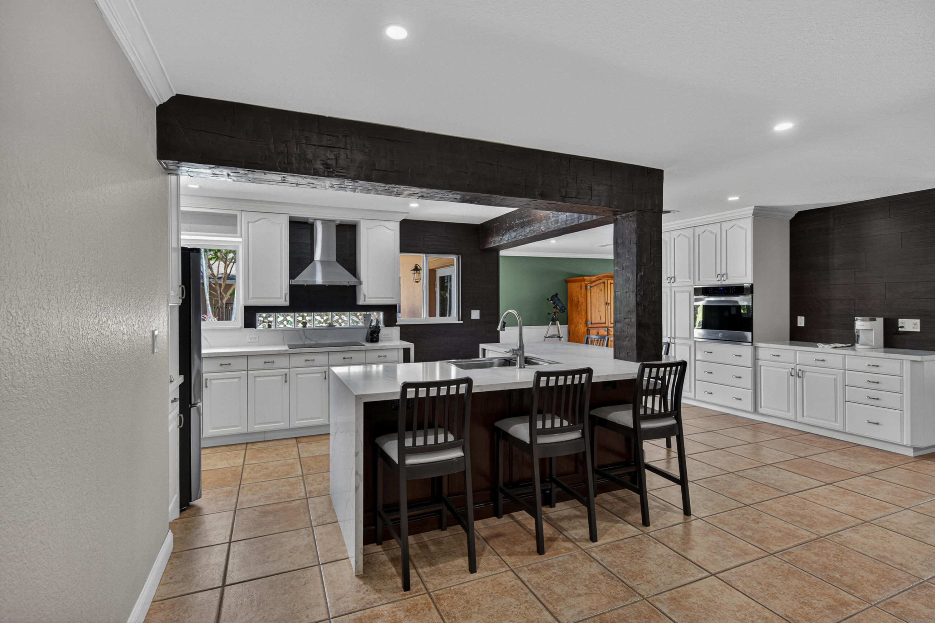 D & M ACRES - Residential