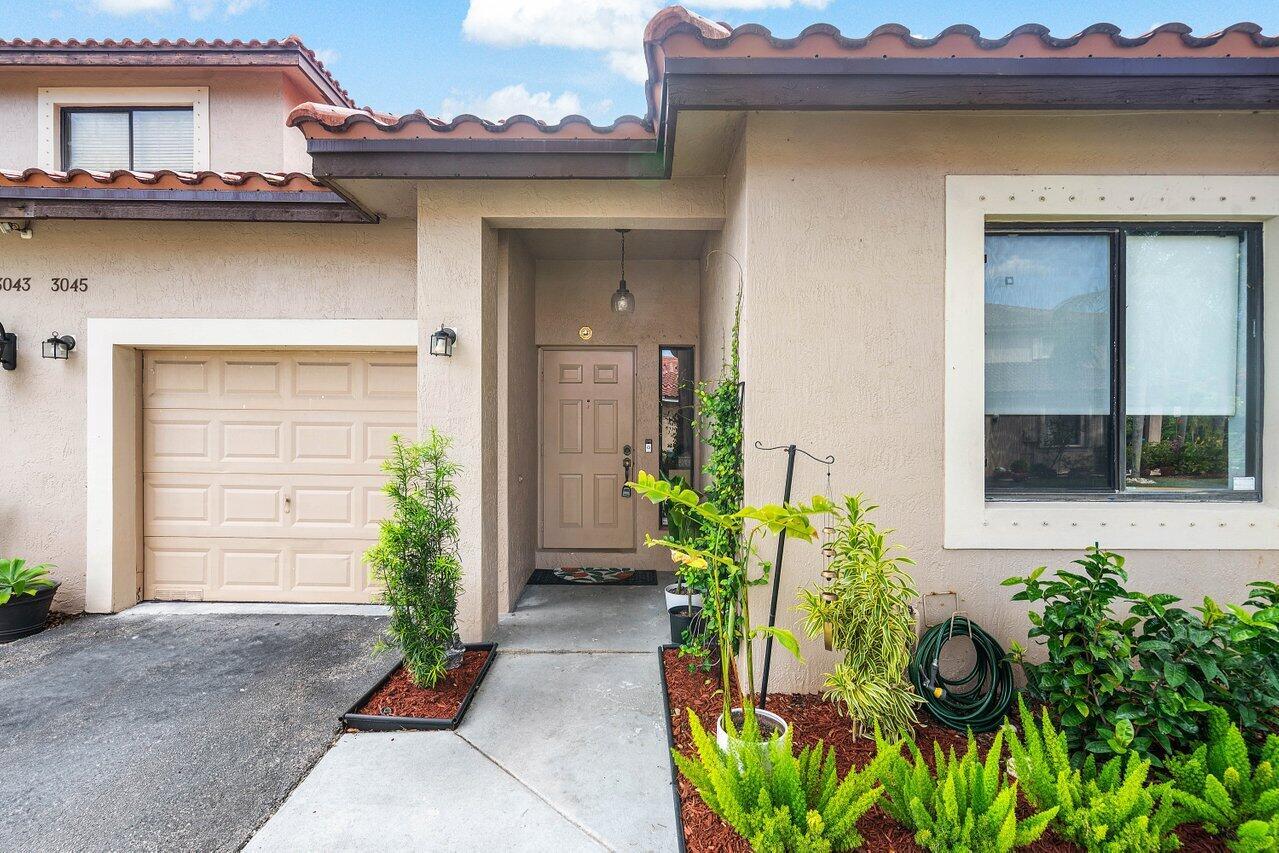3045 La Mirage Drive, Lauderhill, FL, 33319/$350,000 1 3045 La Mirage Drive