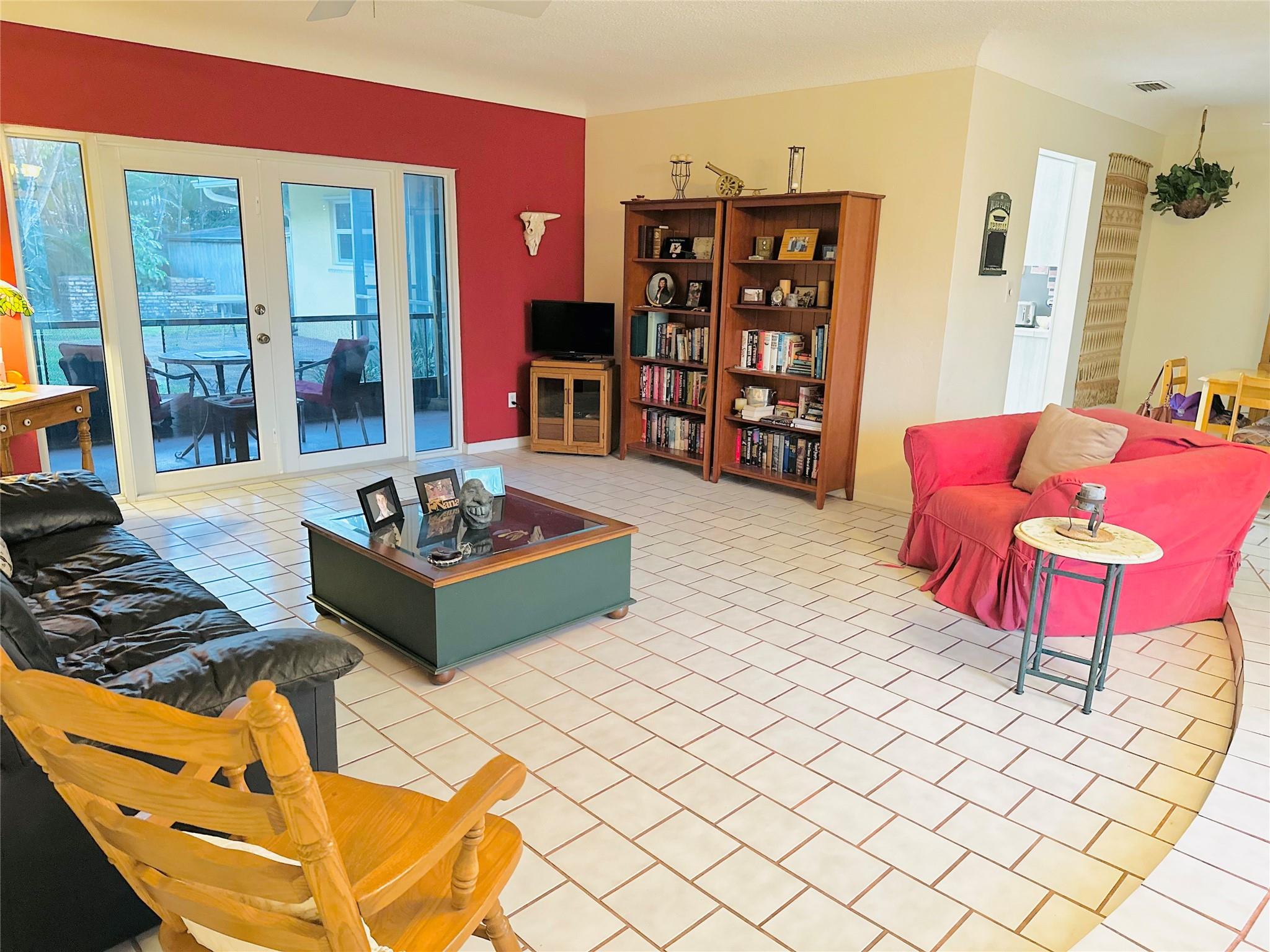 Lloyd Estates 25-47 B - Residential