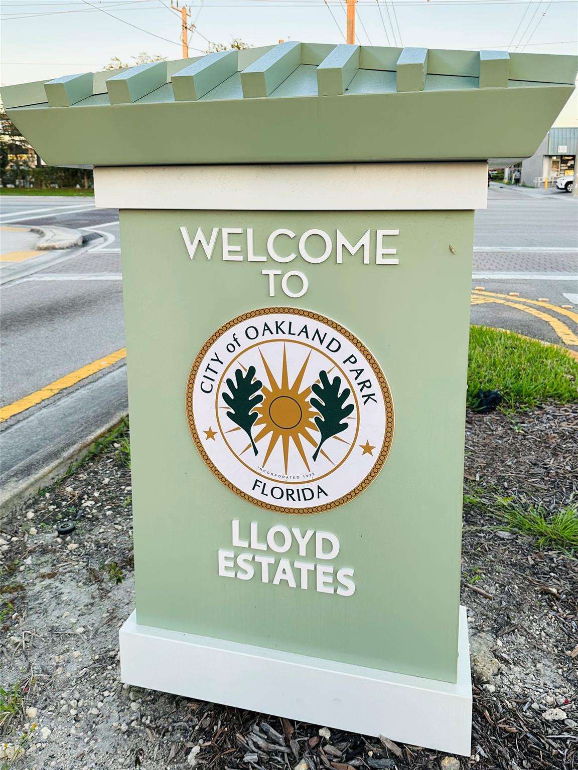 Lloyd Estates 25-47 B - Residential