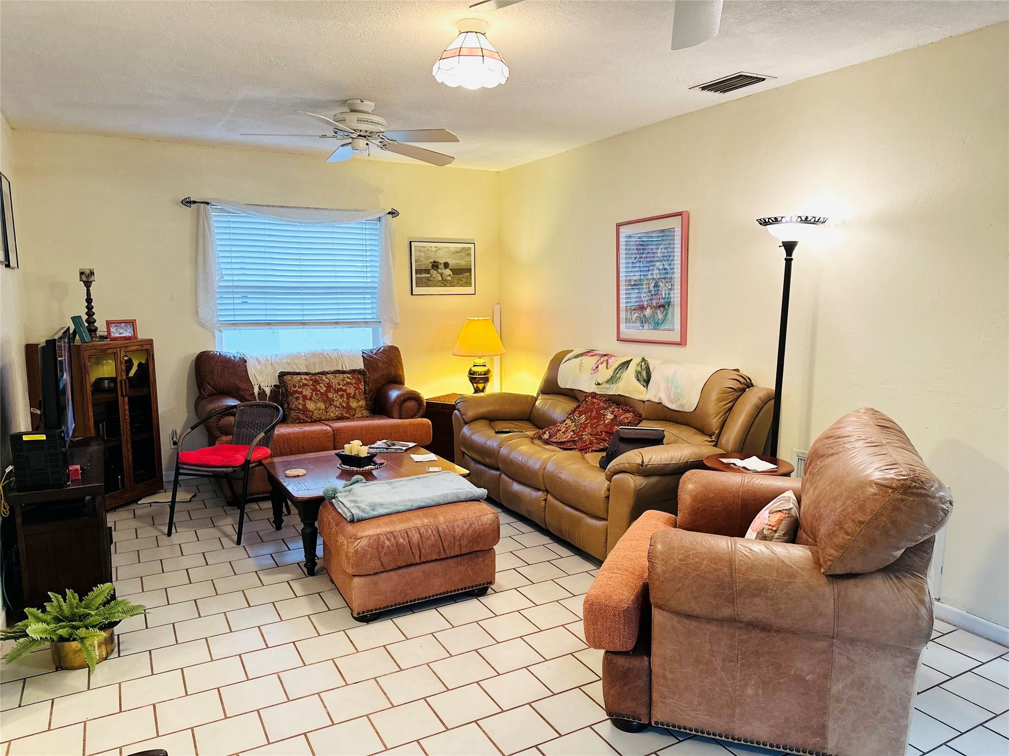 Lloyd Estates 25-47 B - Residential