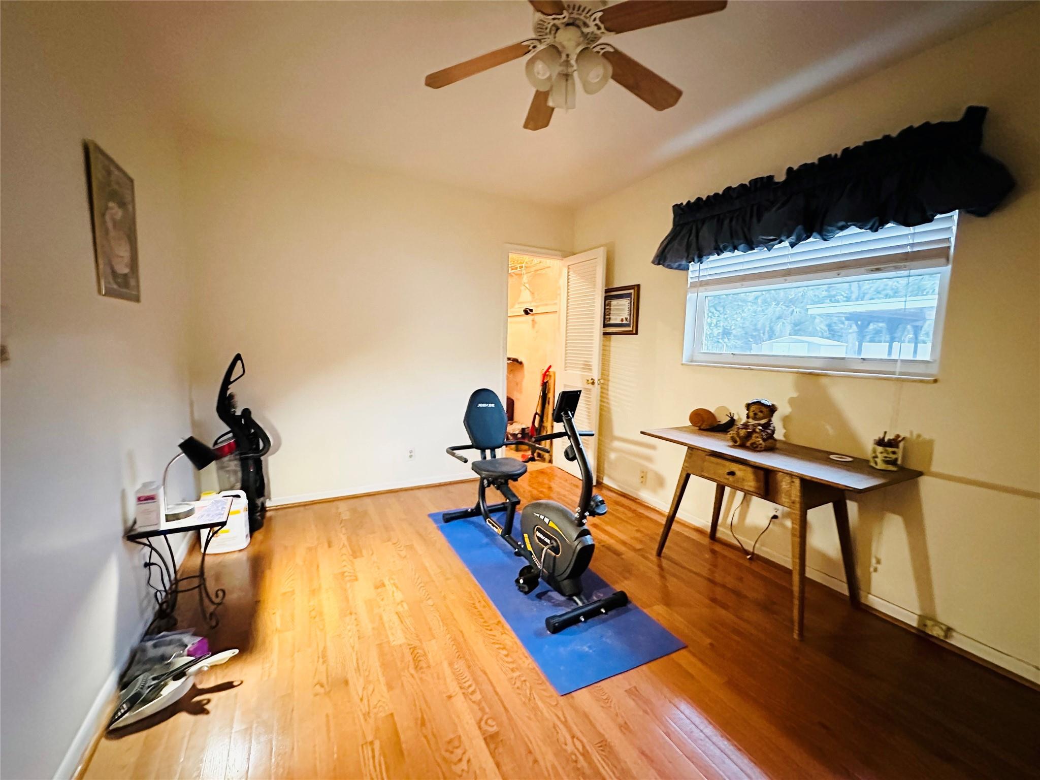 Lloyd Estates 25-47 B - Residential