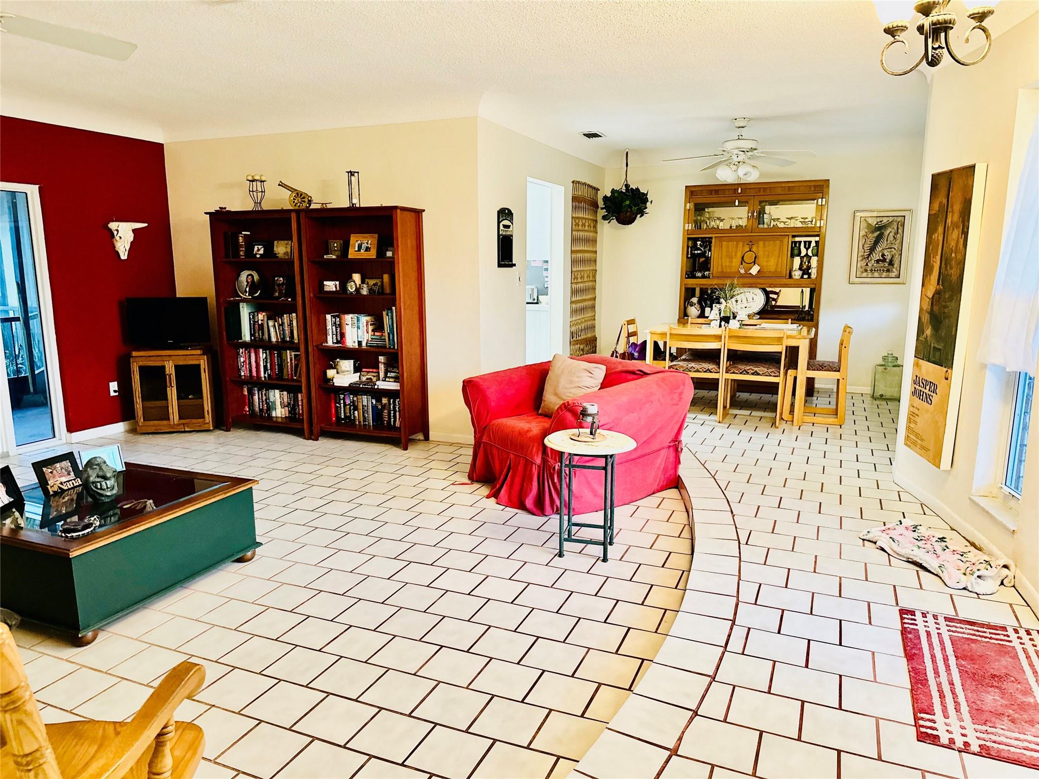 Lloyd Estates 25-47 B - Residential