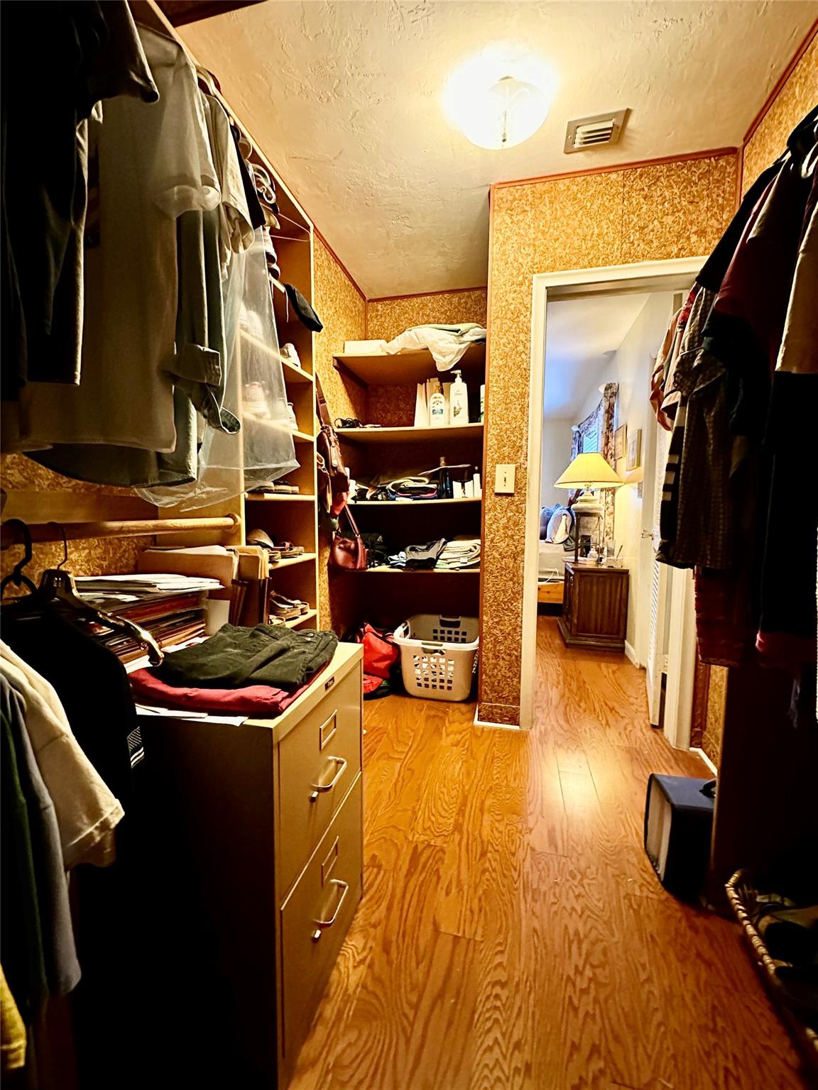 Lloyd Estates 25-47 B - Residential