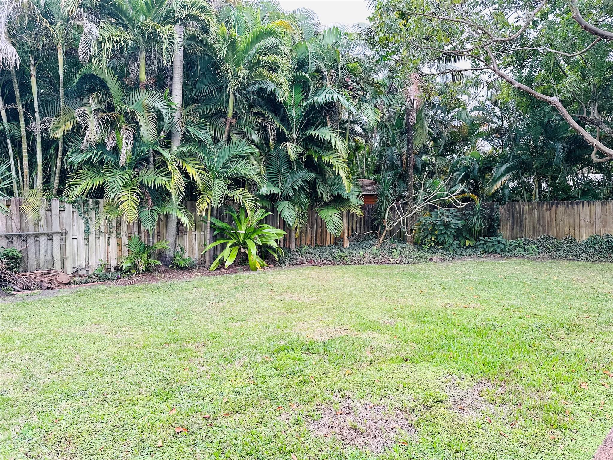 Lloyd Estates 25-47 B - Residential