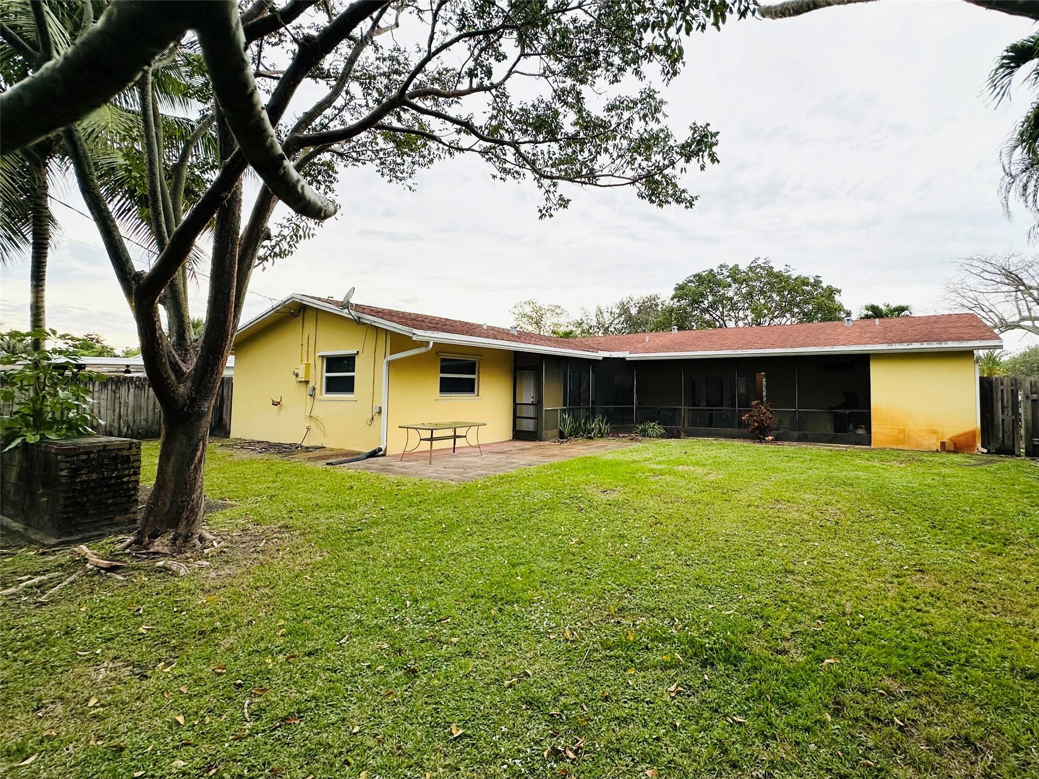 Lloyd Estates 25-47 B - Residential