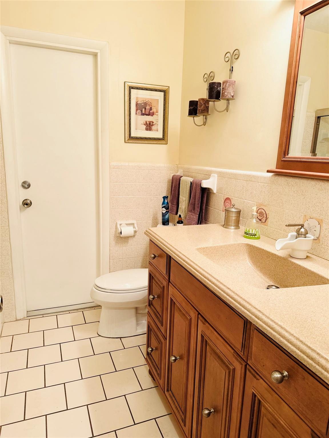 Lloyd Estates 25-47 B - Residential