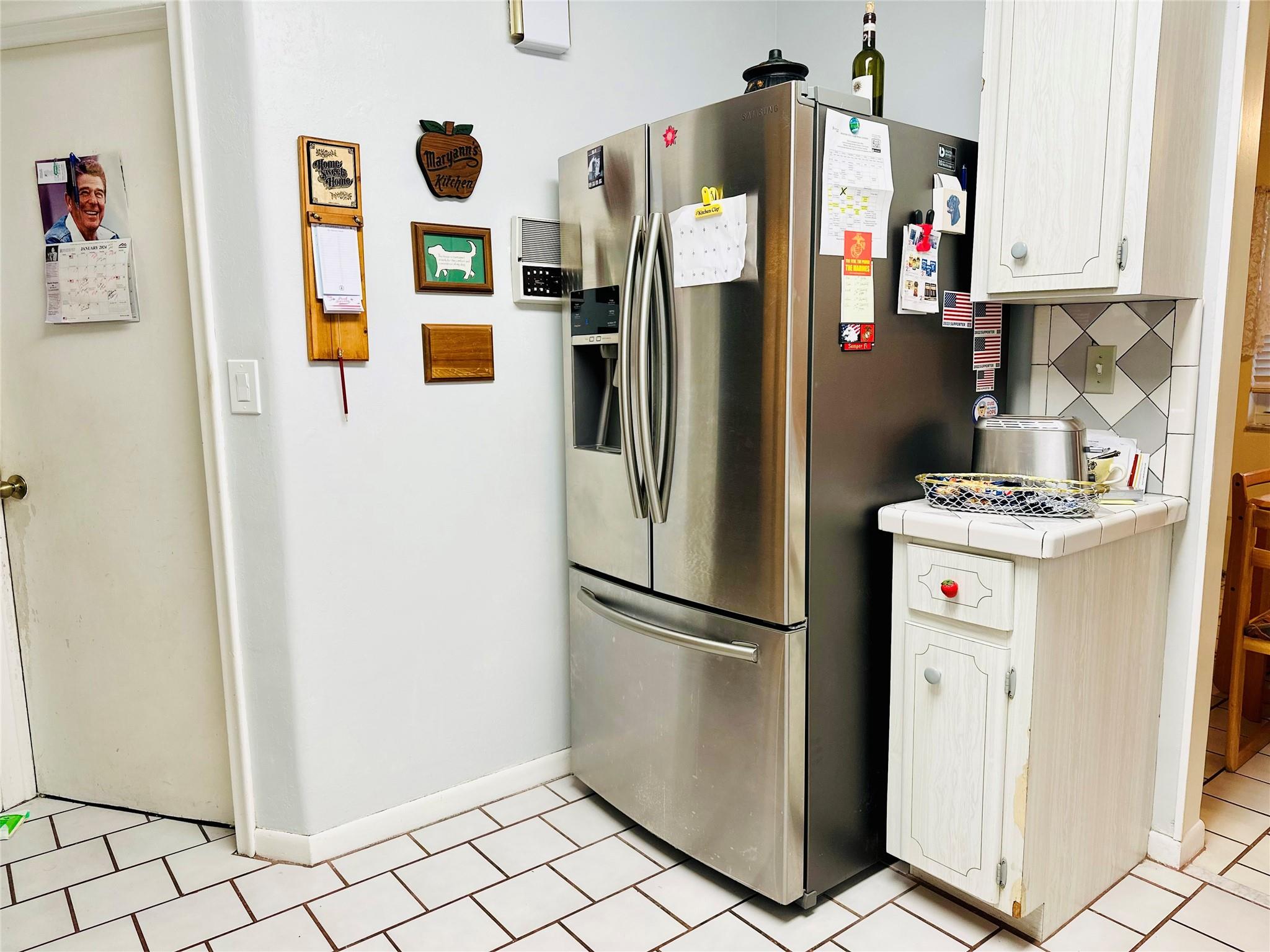 Lloyd Estates 25-47 B - Residential