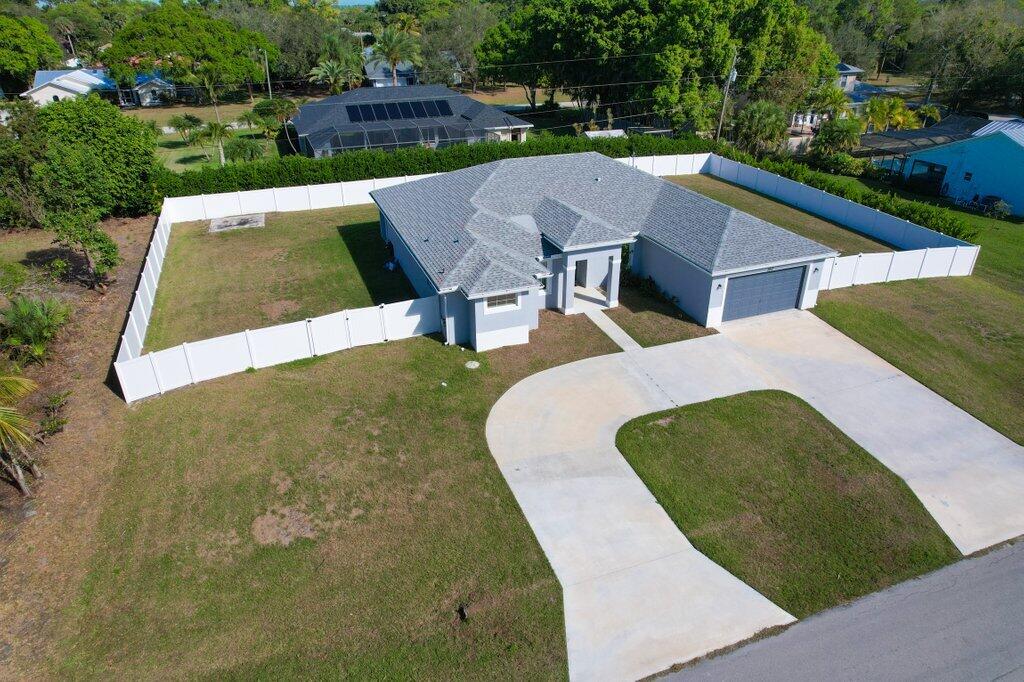 2017 SW Justison Avenue