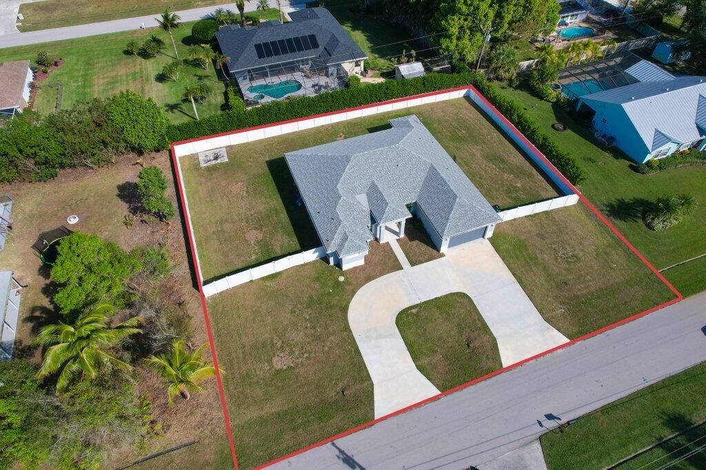 2017 SW Justison Avenue