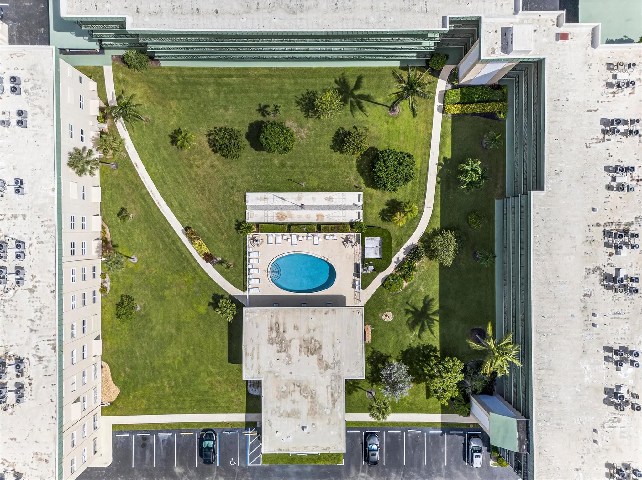 HAMPTON GARDENS 3 CONDO - Residential Lease