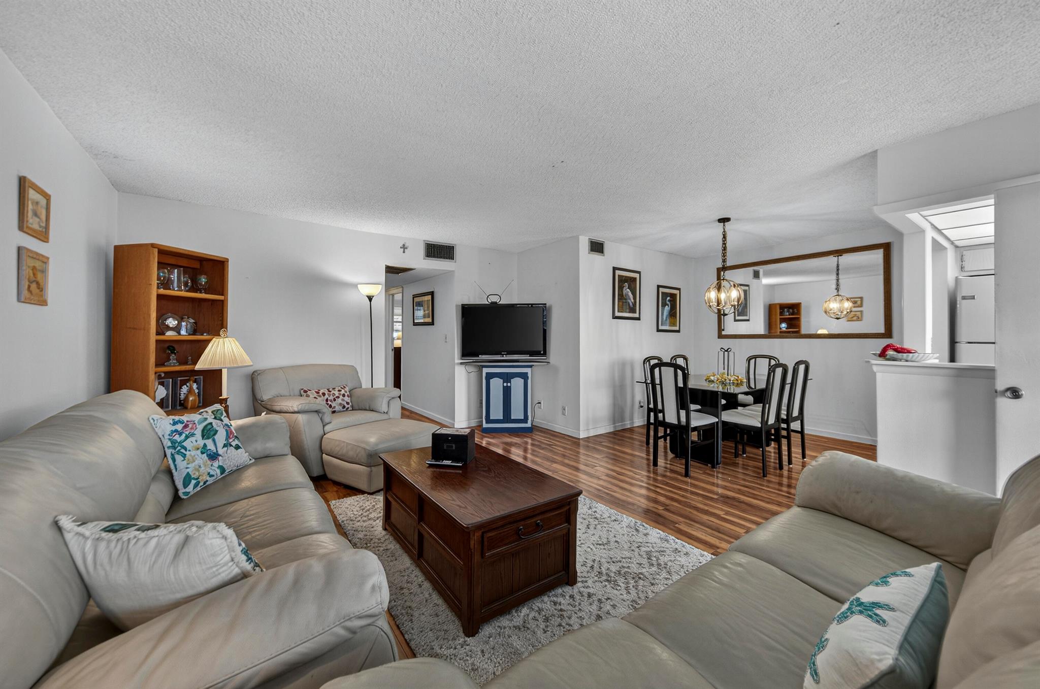 HAMPTON GARDENS 3 CONDO - Residential Lease
