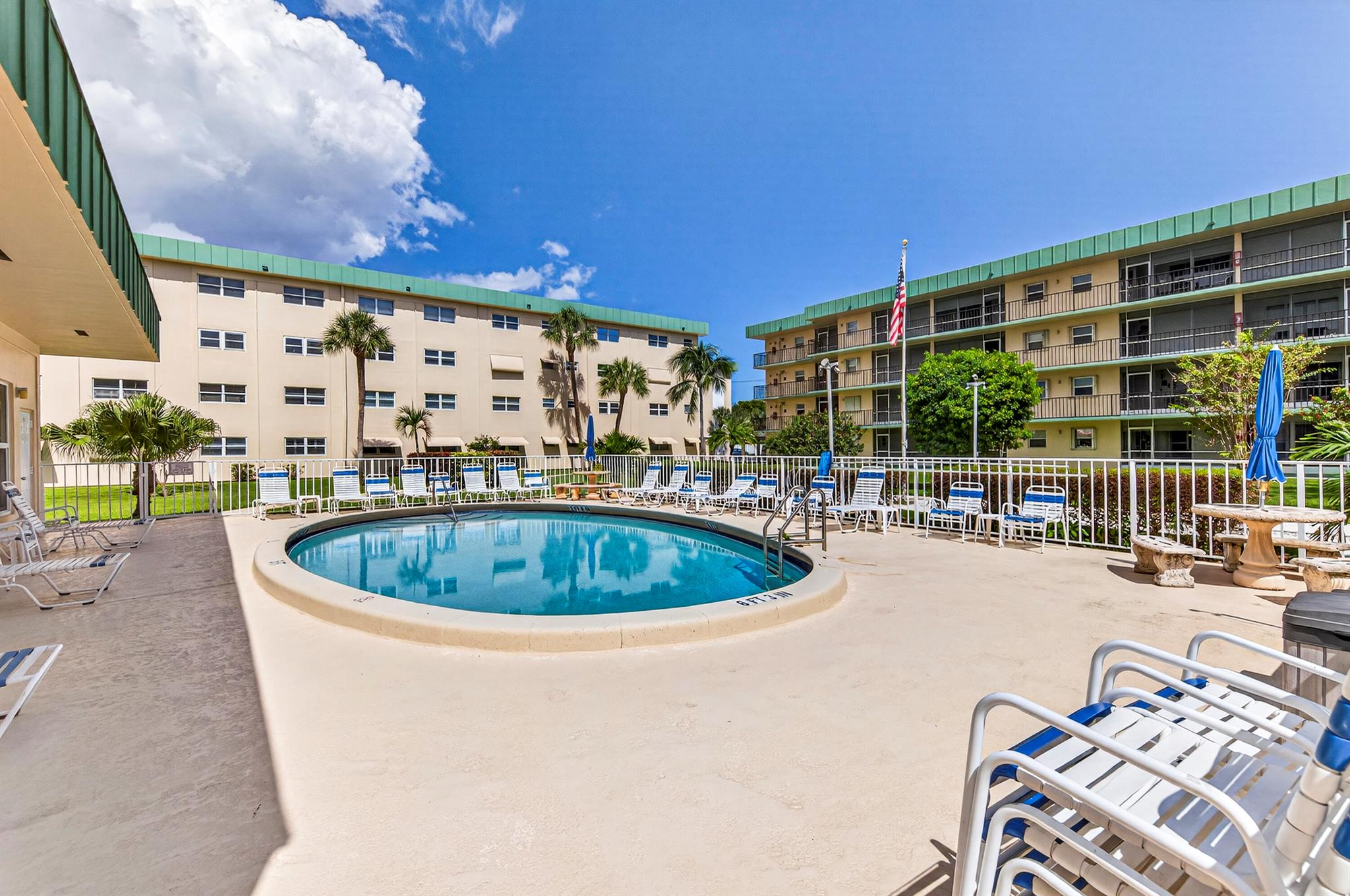 HAMPTON GARDENS 3 CONDO - Residential Lease