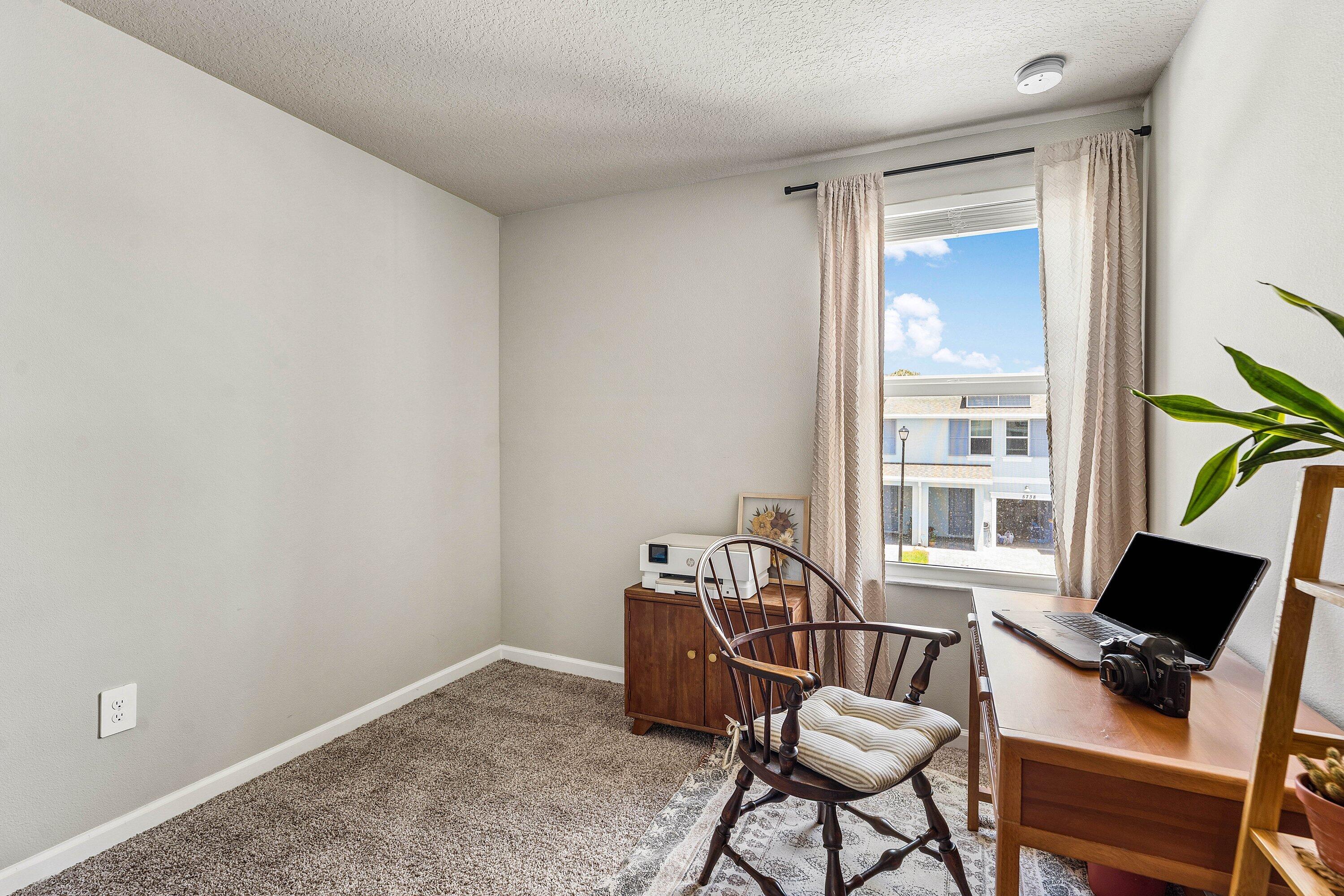 EDGEWATER POINTE - Residential