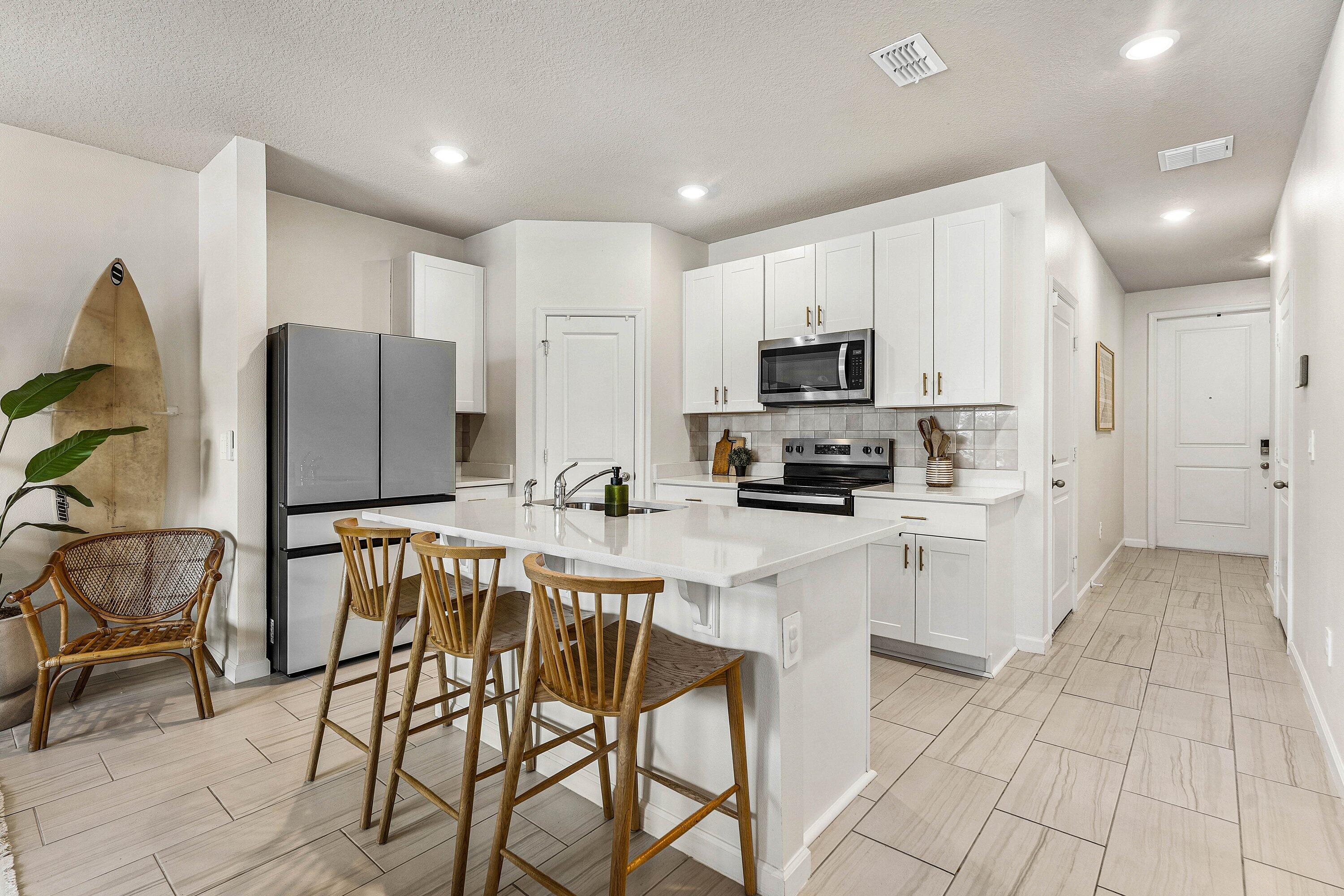 EDGEWATER POINTE - Residential