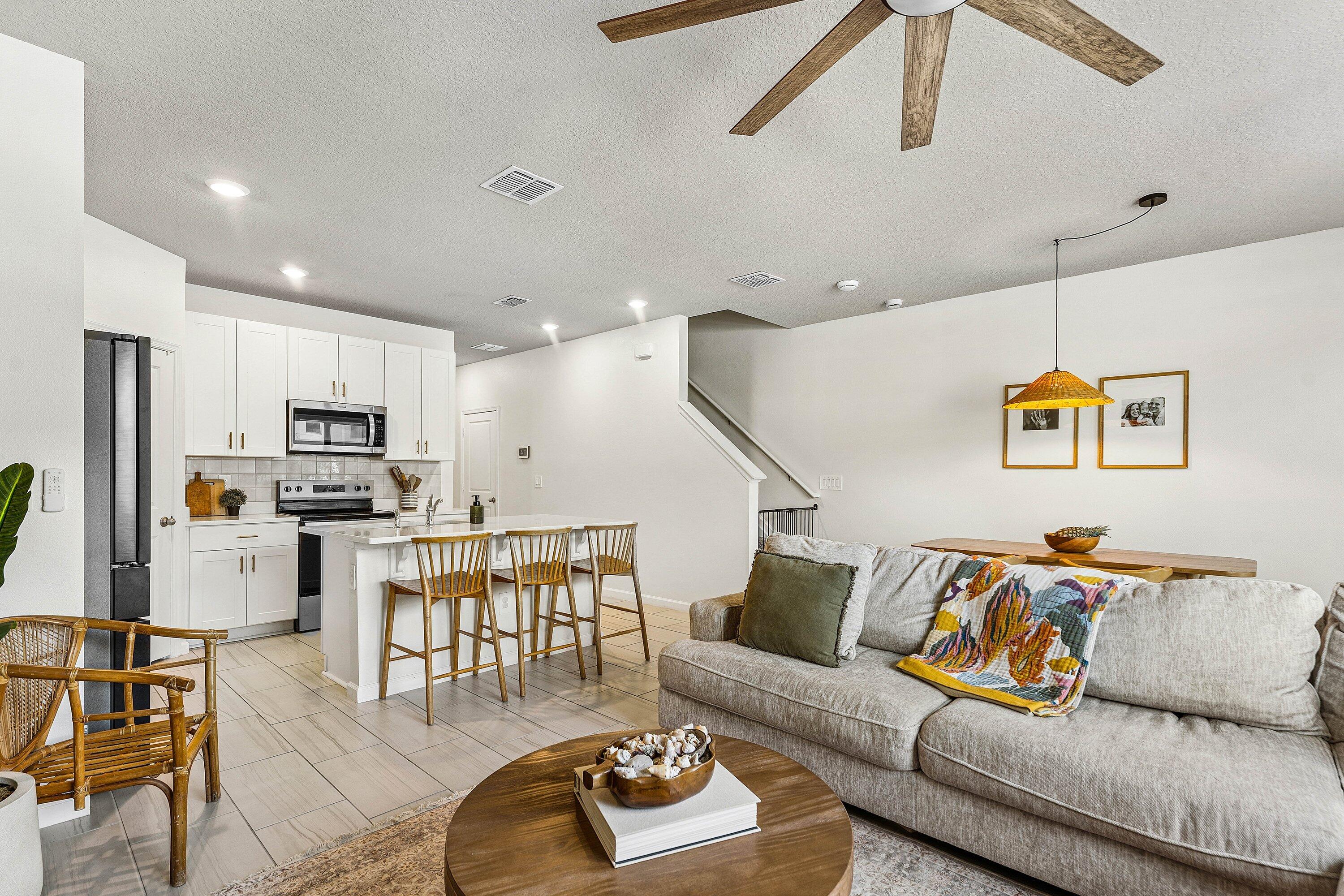 EDGEWATER POINTE - Residential