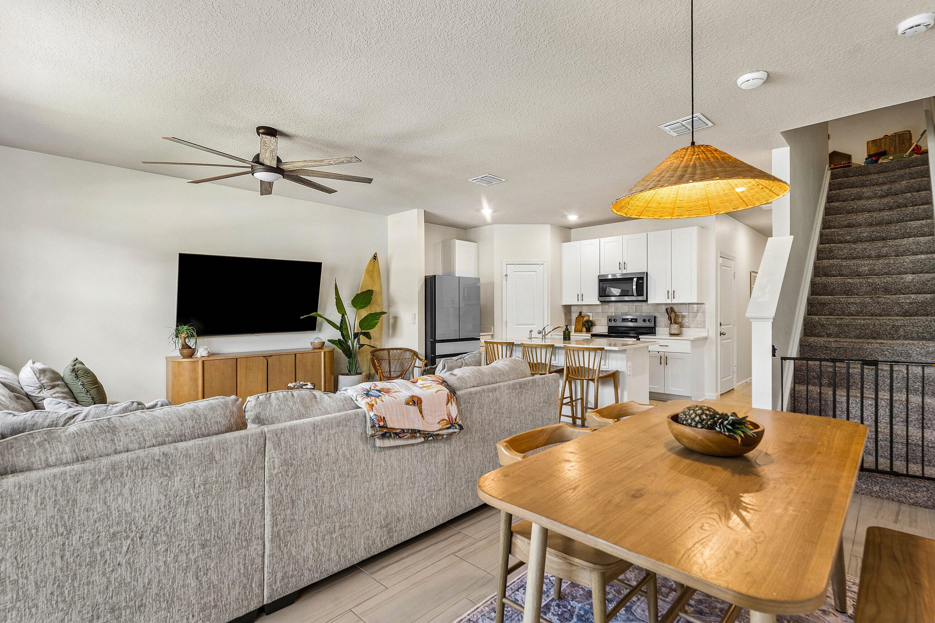 EDGEWATER POINTE - Residential