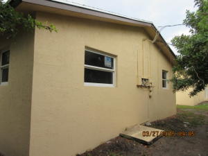 PALM BEACH FARMS CO 7 - Residential Income