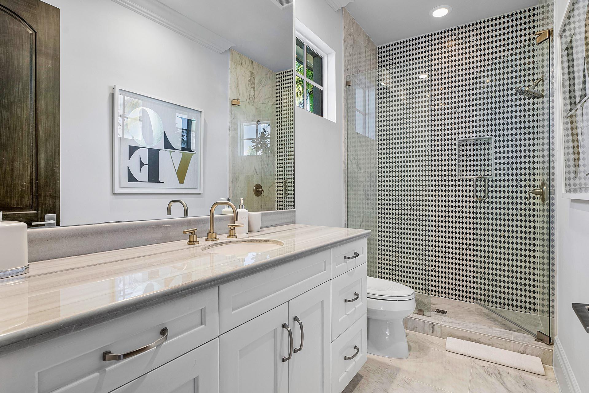 ROYAL PALM YACHT & COUNTR - Residential