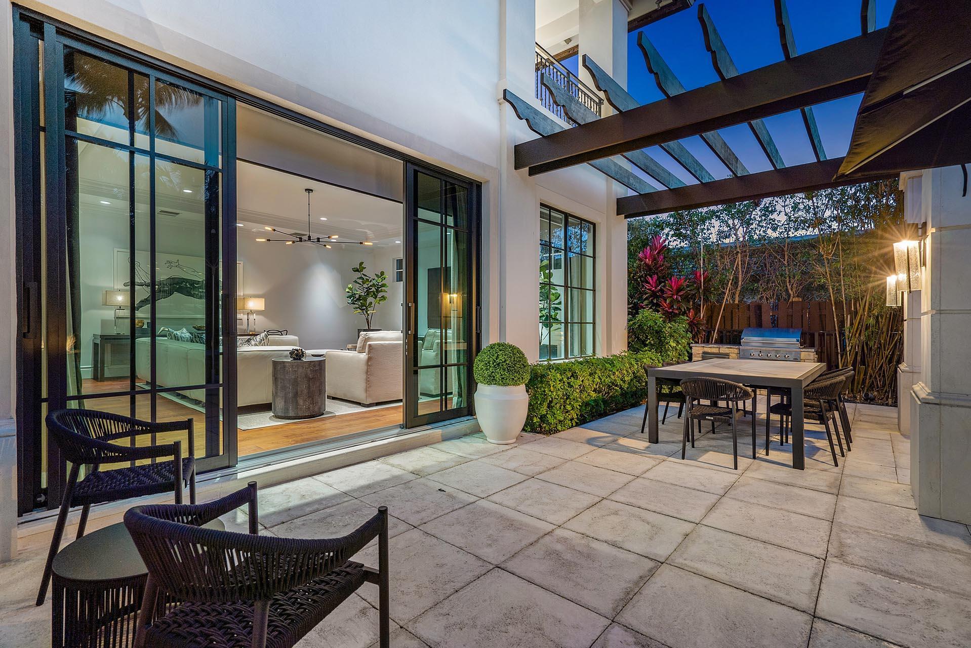 ROYAL PALM YACHT & COUNTR - Residential