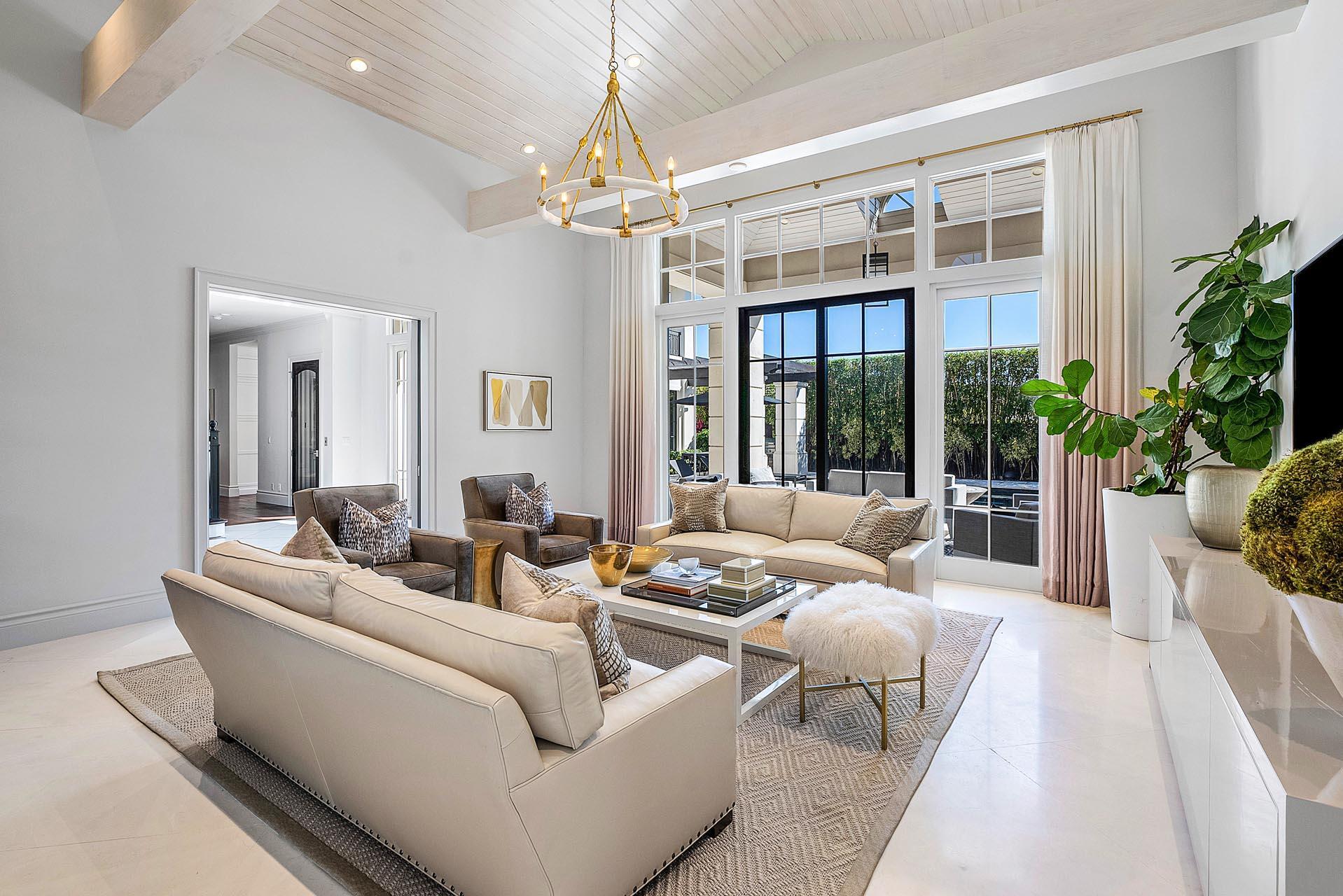 ROYAL PALM YACHT & COUNTR - Residential