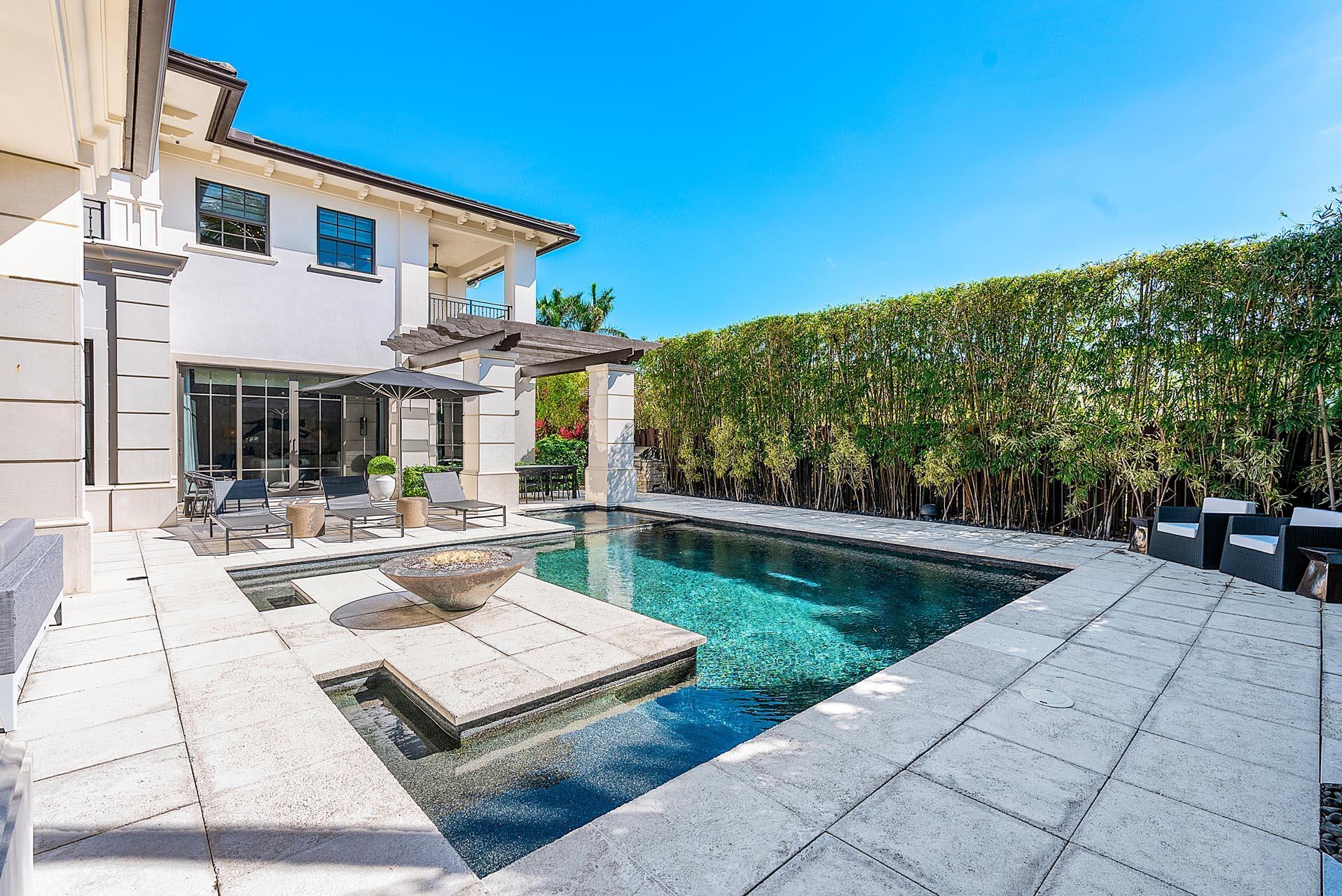 ROYAL PALM YACHT & COUNTR - Residential