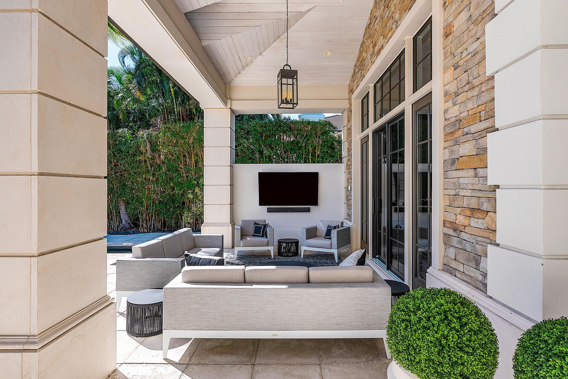 ROYAL PALM YACHT & COUNTR - Residential