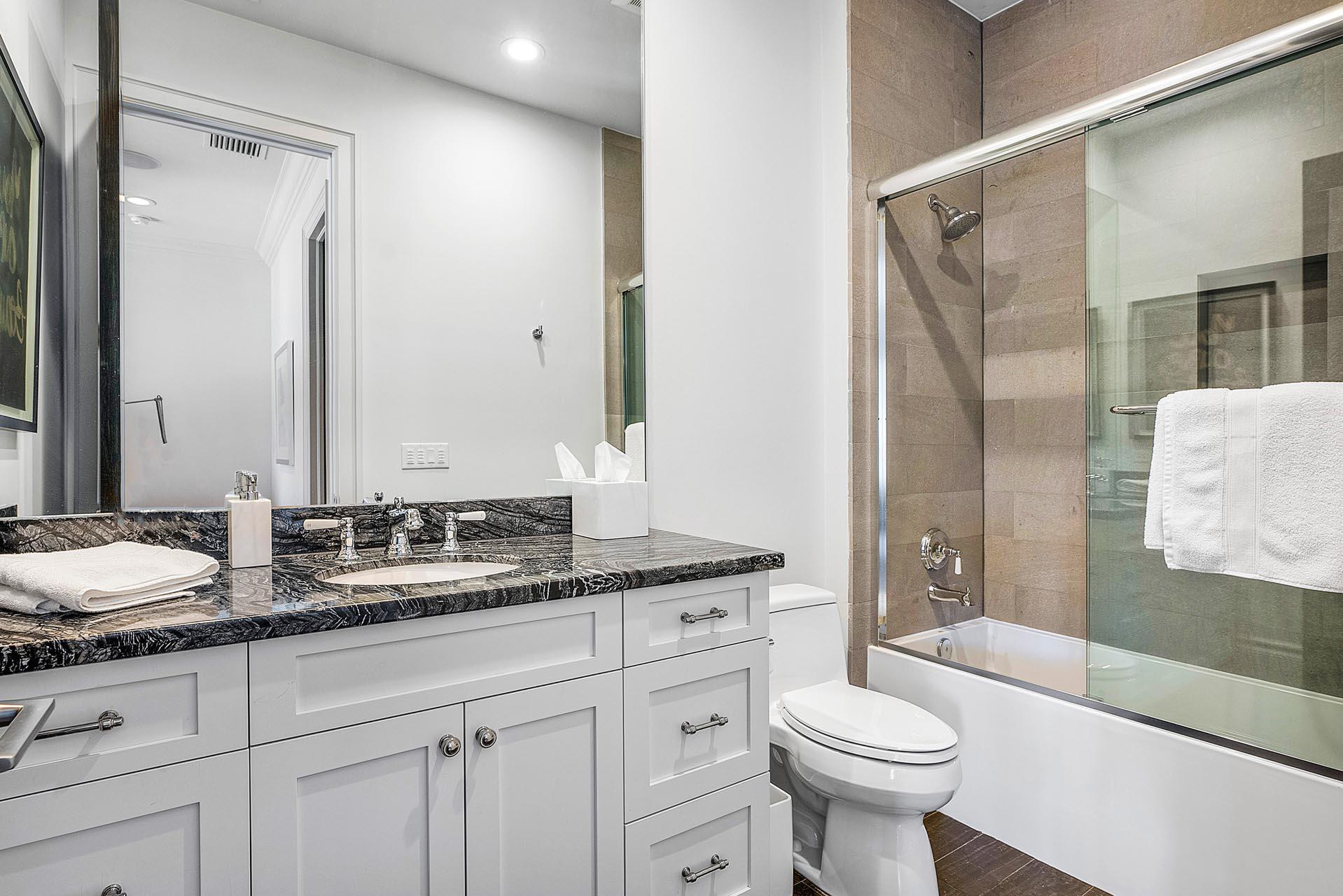 ROYAL PALM YACHT & COUNTR - Residential